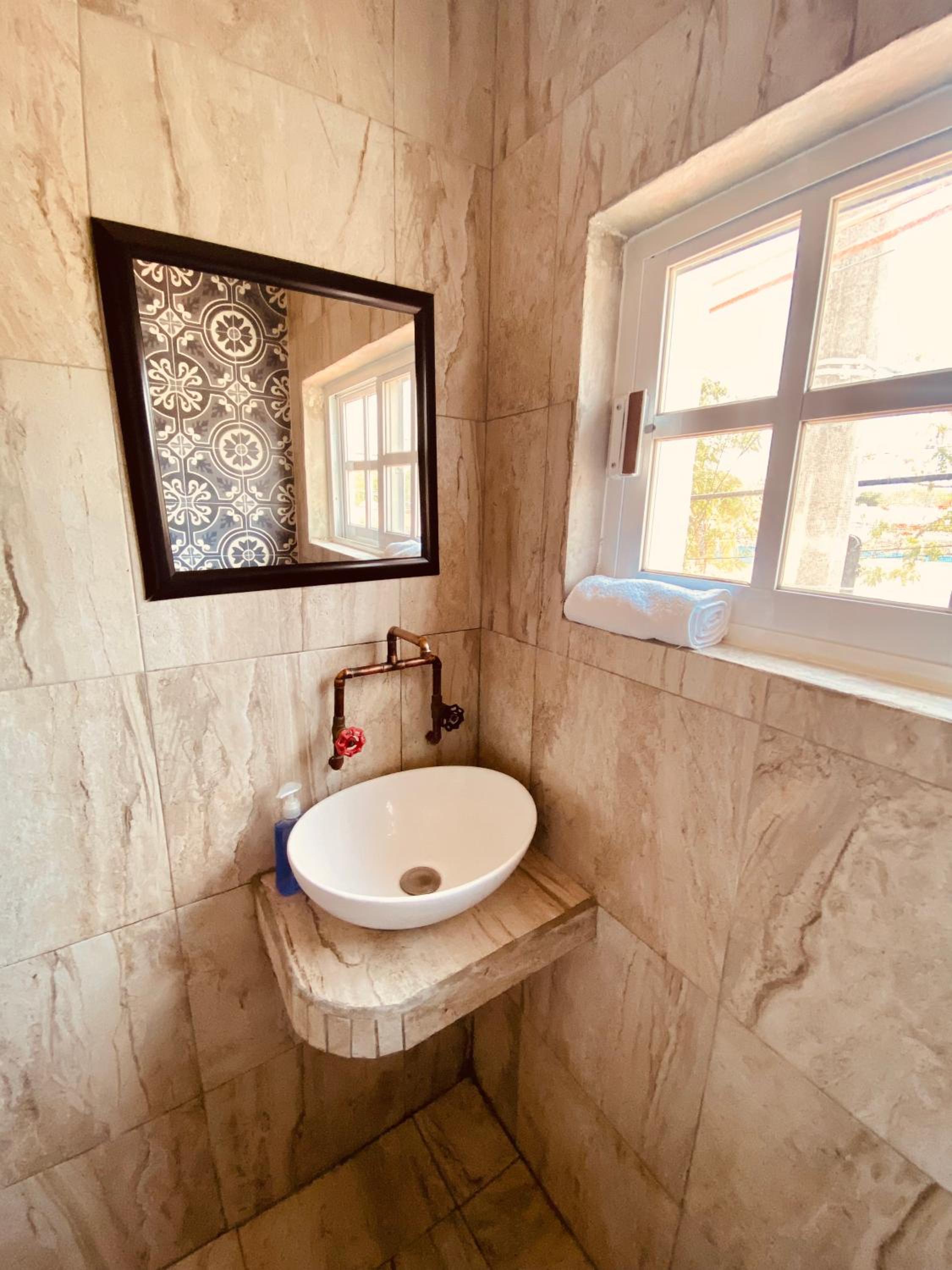 Triple Room with Private Bathroom photo 2