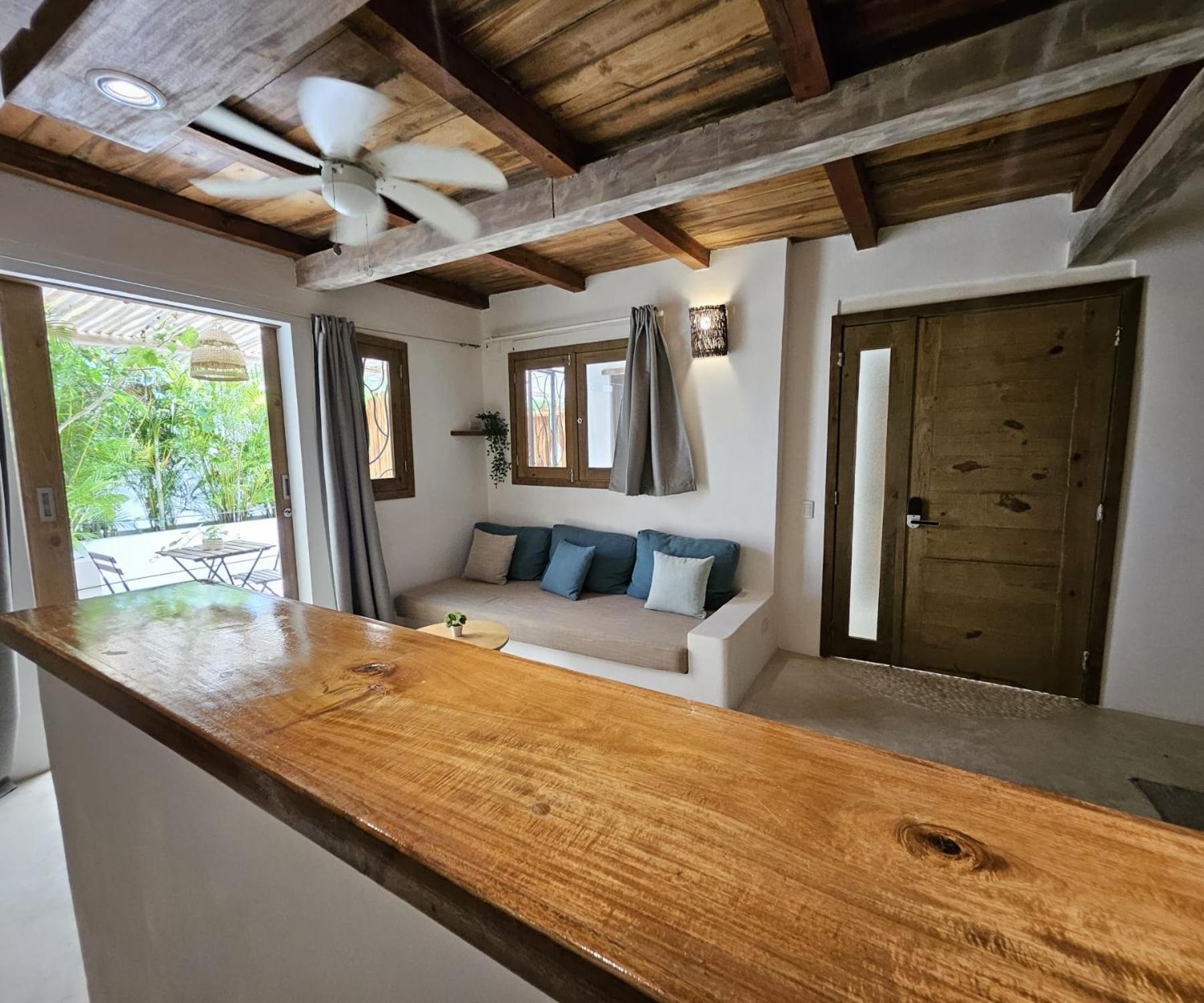 One-Bedroom Apartment with Balcony photo 2