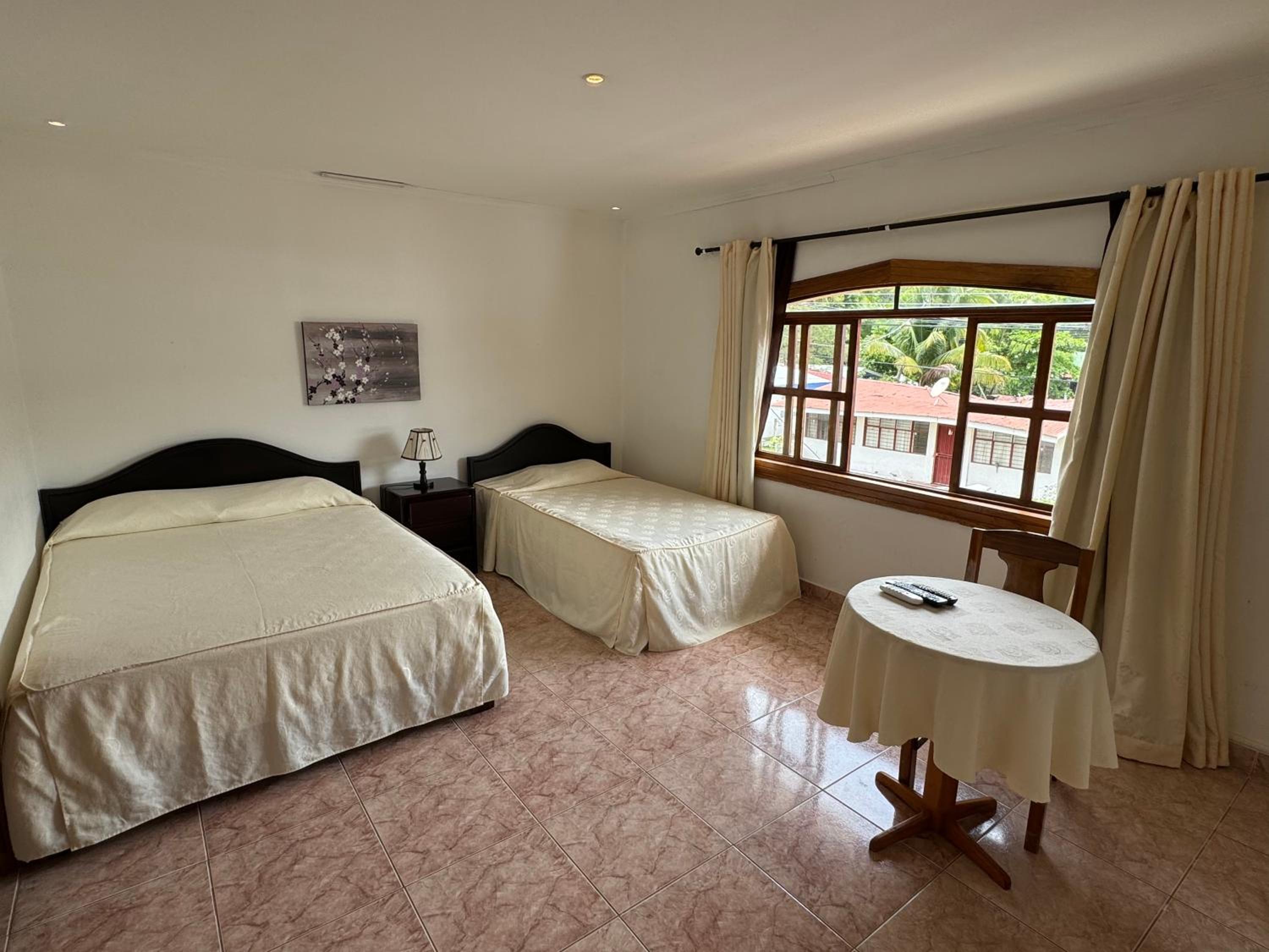 Triple Room photo 3