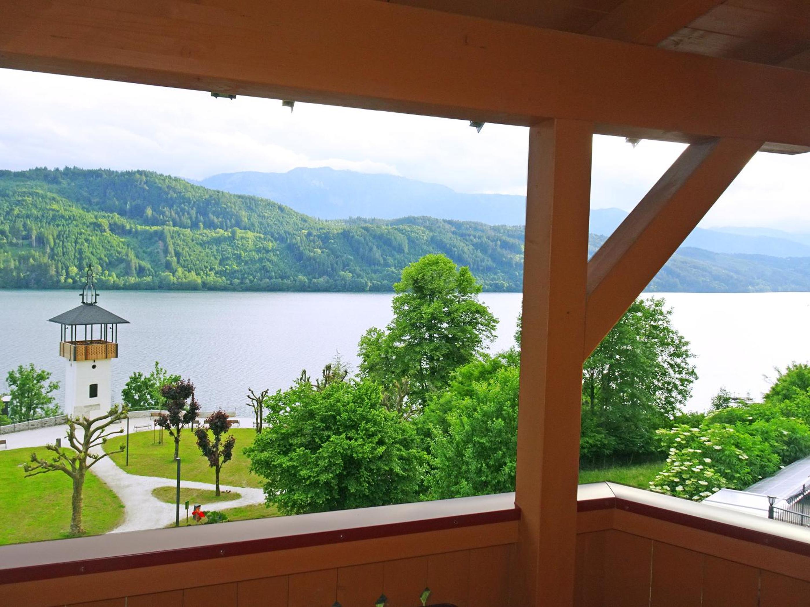 Standard Double Room with Lake View photo 3