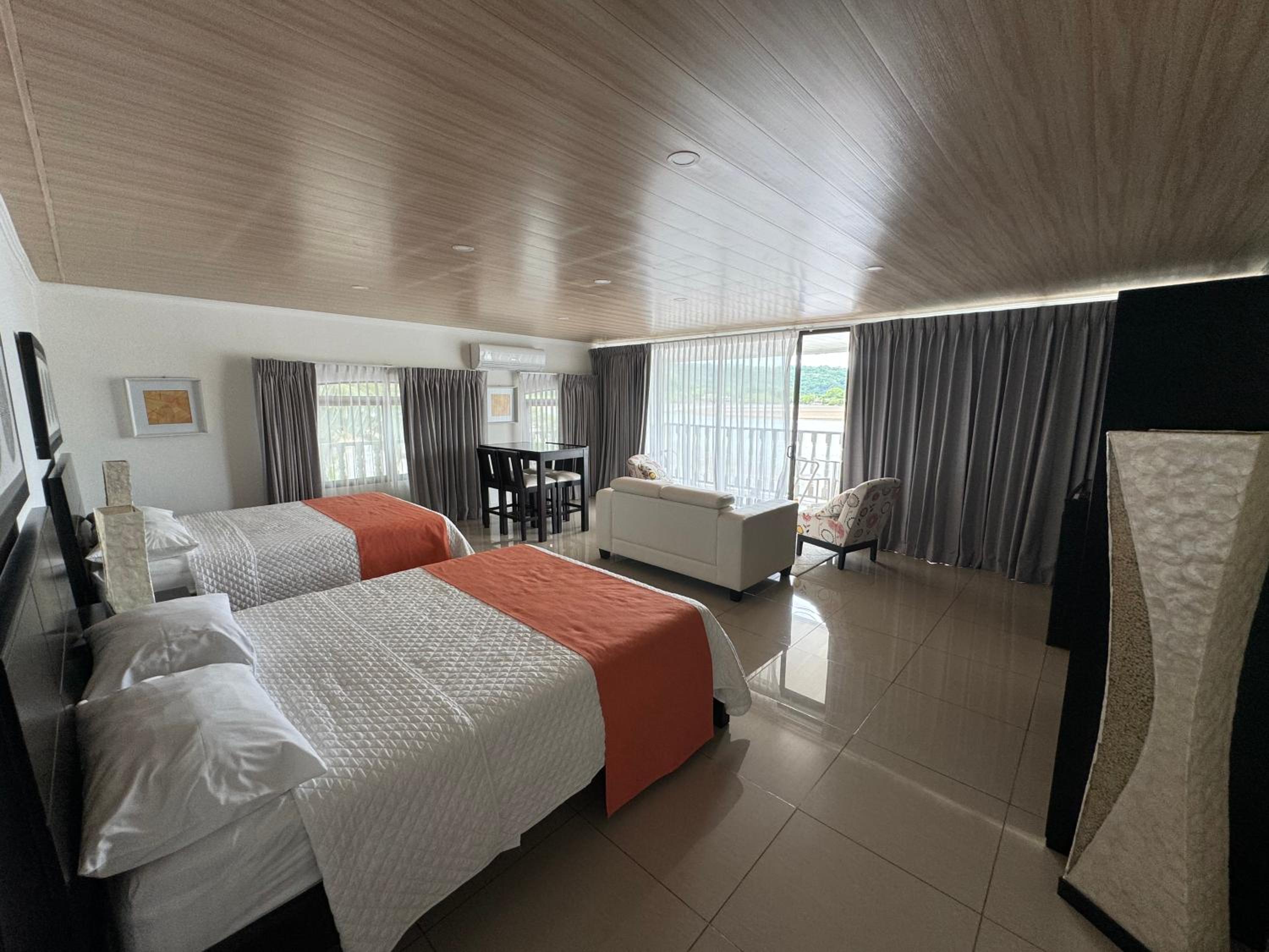 Suite with Sea View photo 3