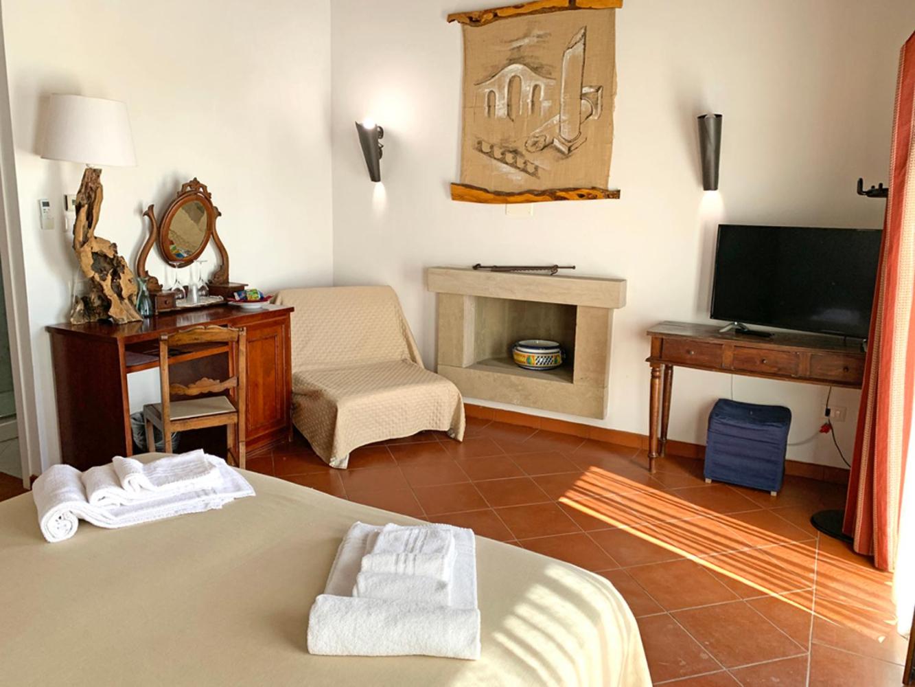Superior Double Room - Photo 3