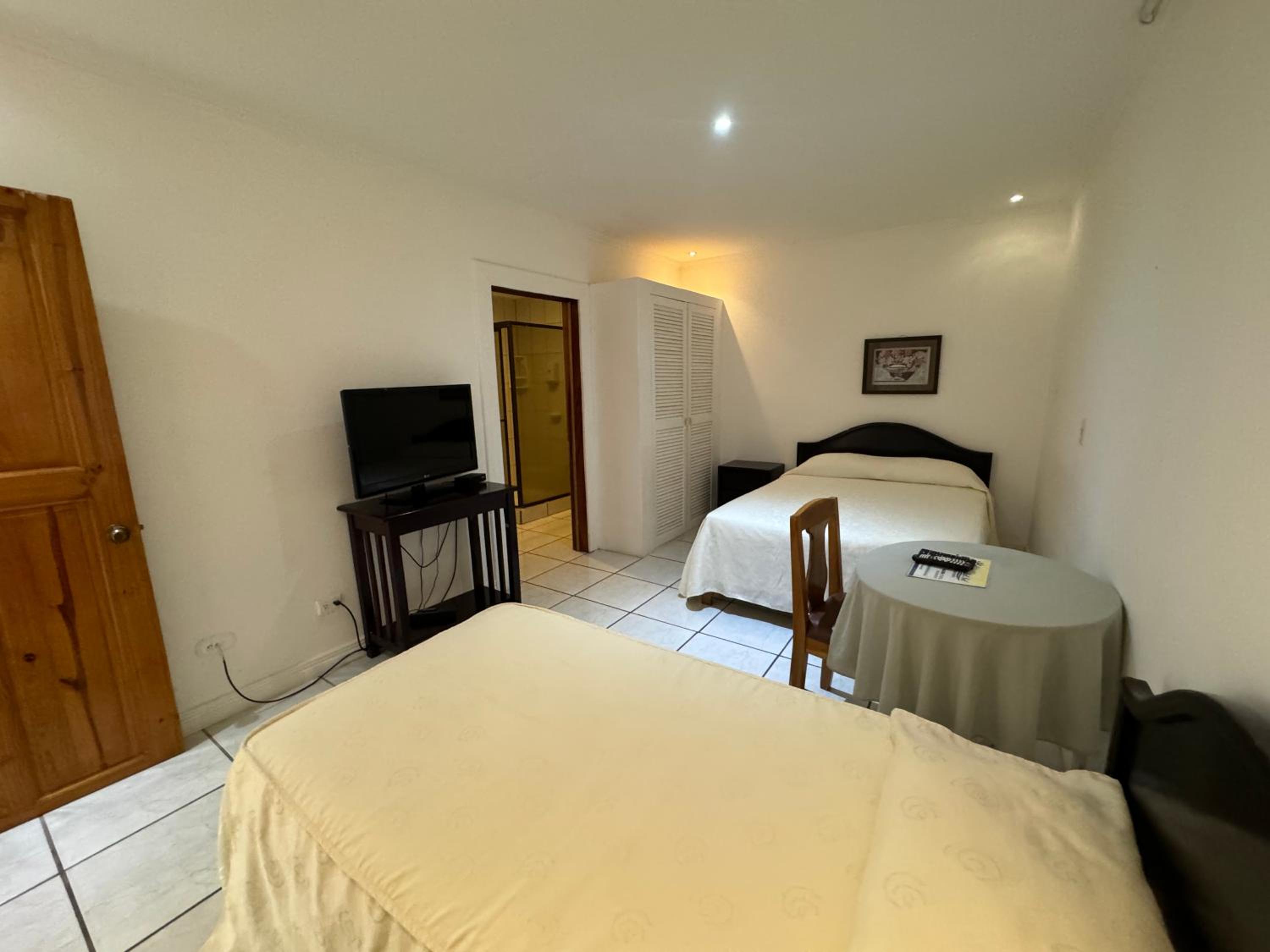 Deluxe Queen Room photo 3