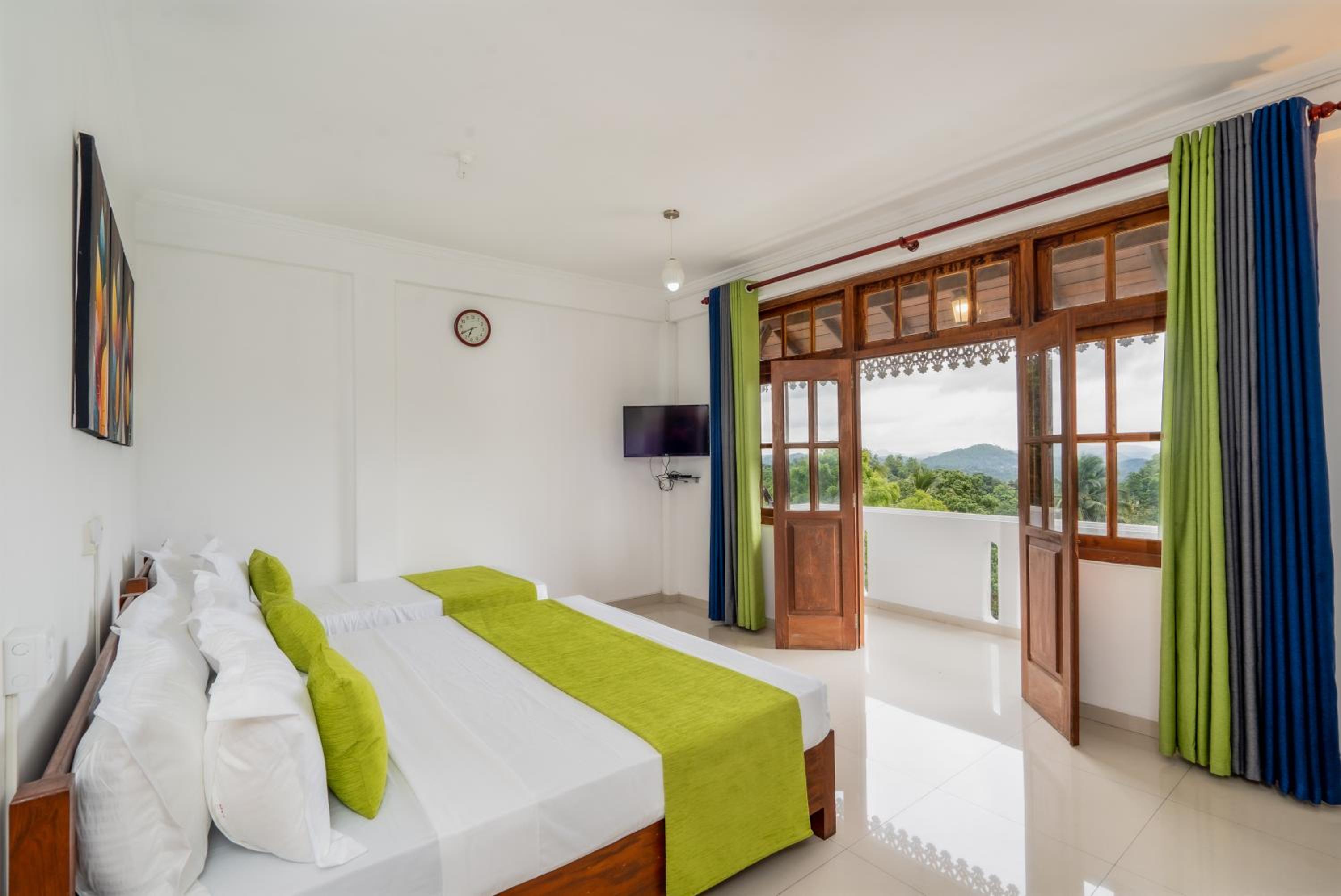 Triple Room with Balcony