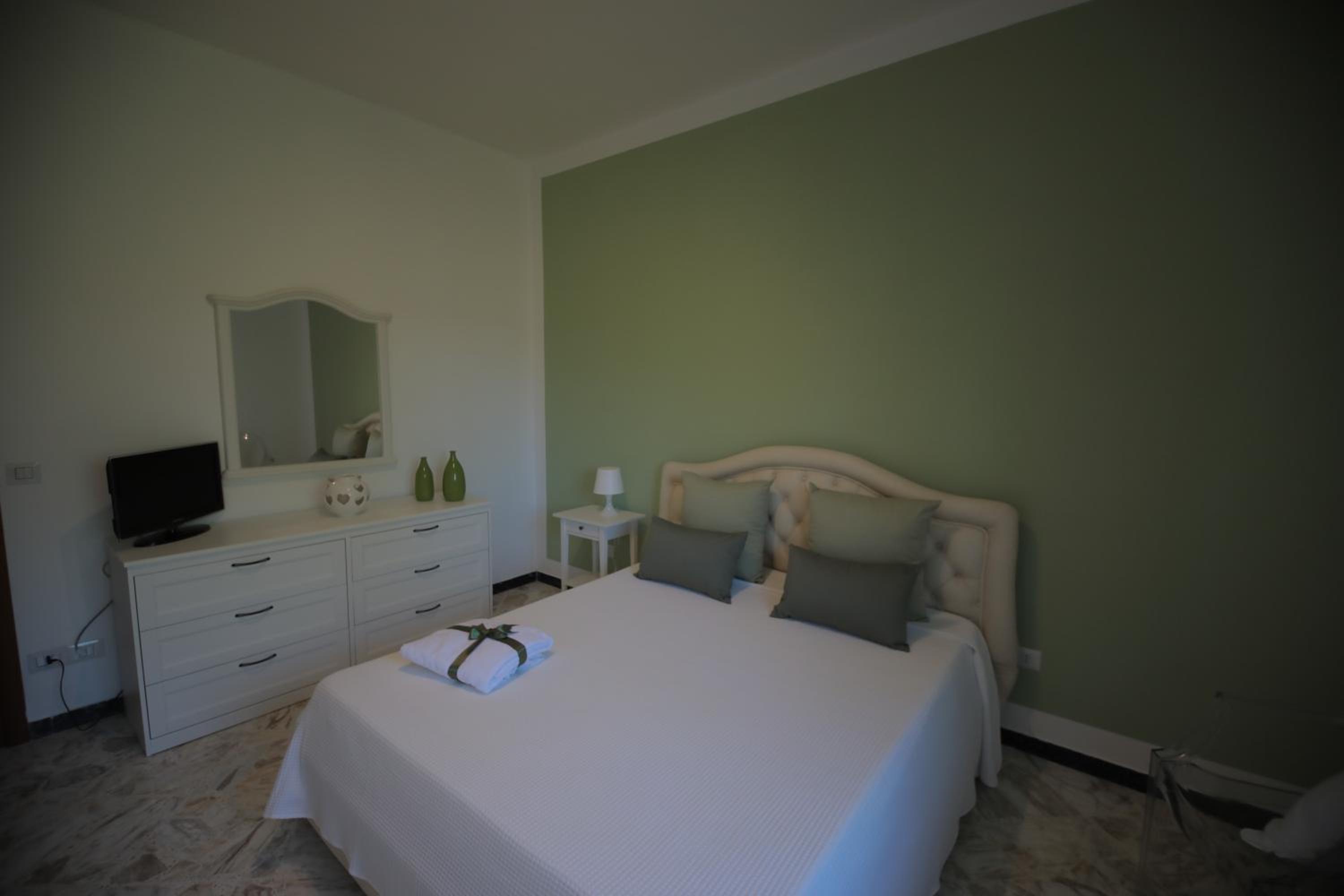 Two-Bedroom Apartment with Balcony
