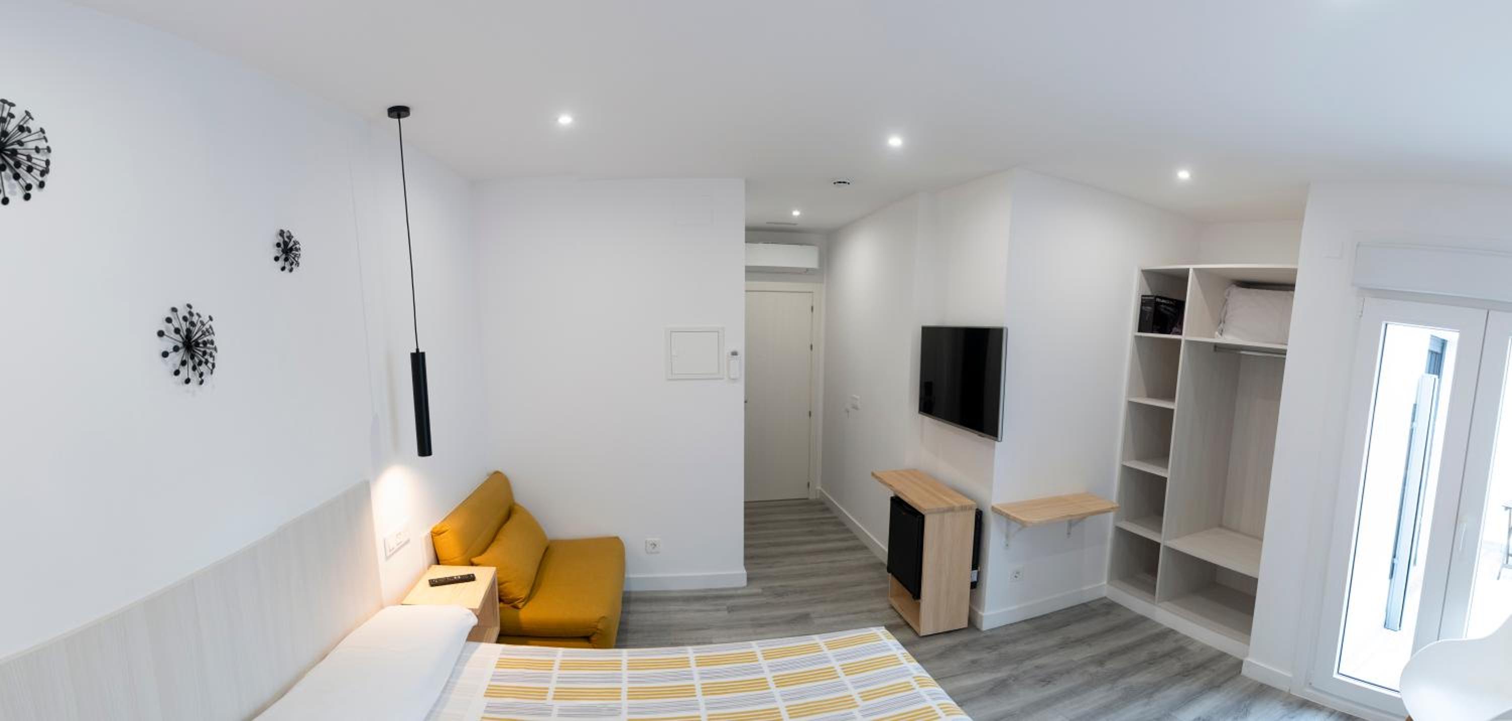 Large Double Room photo 3