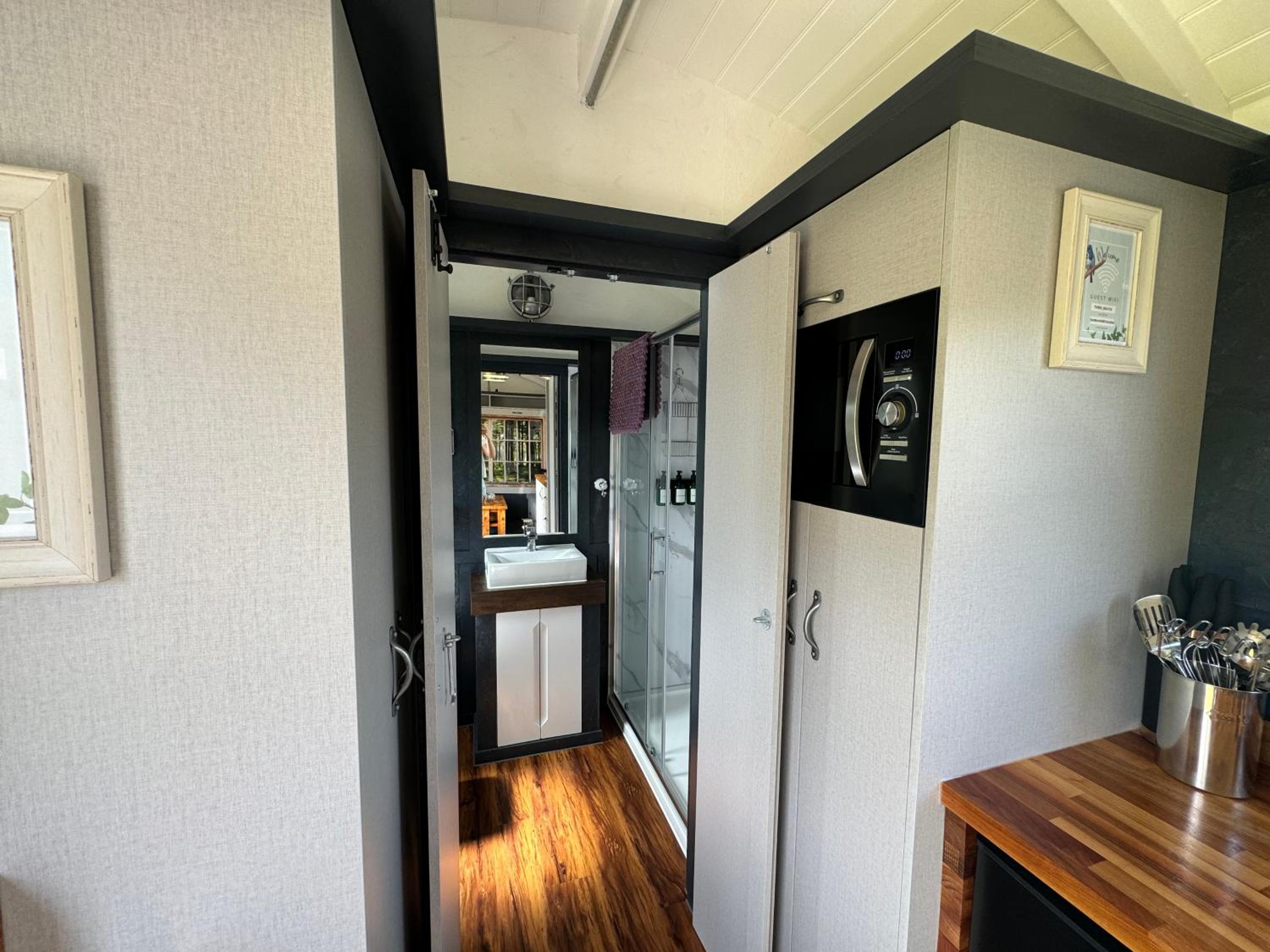 Mobile Home photo 2