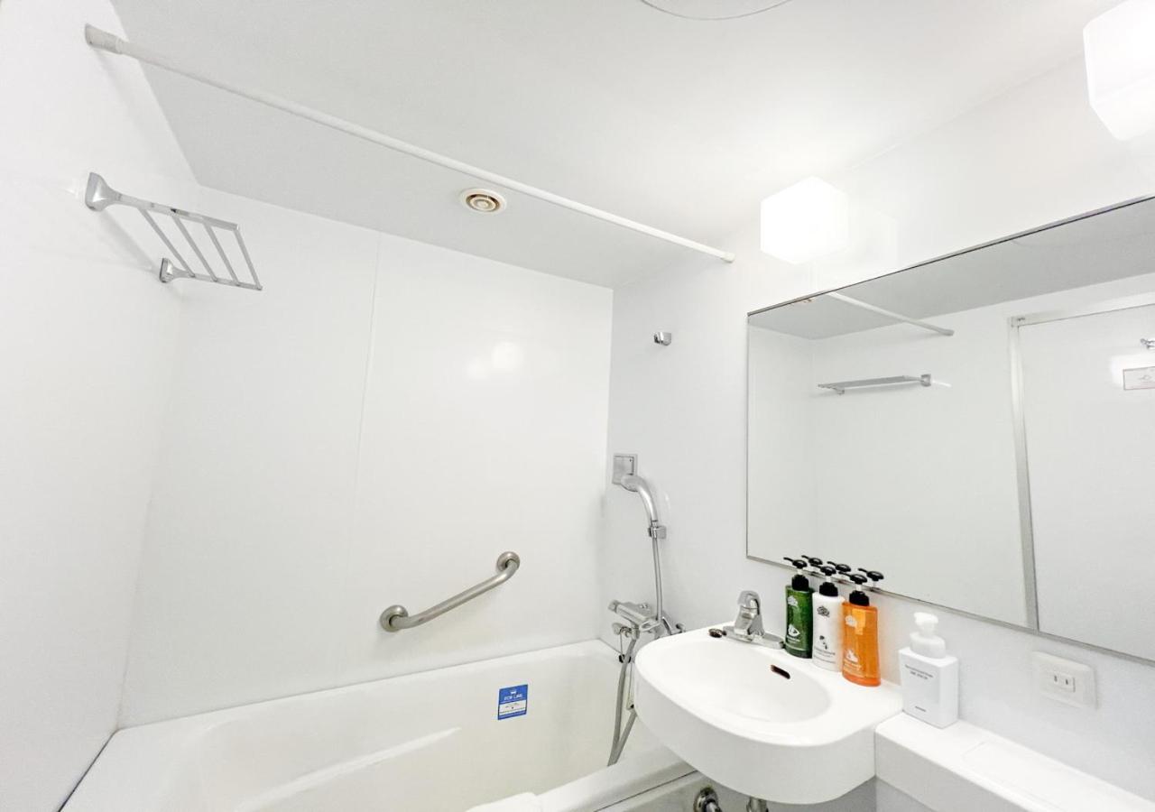Single Room - Non-Smoking