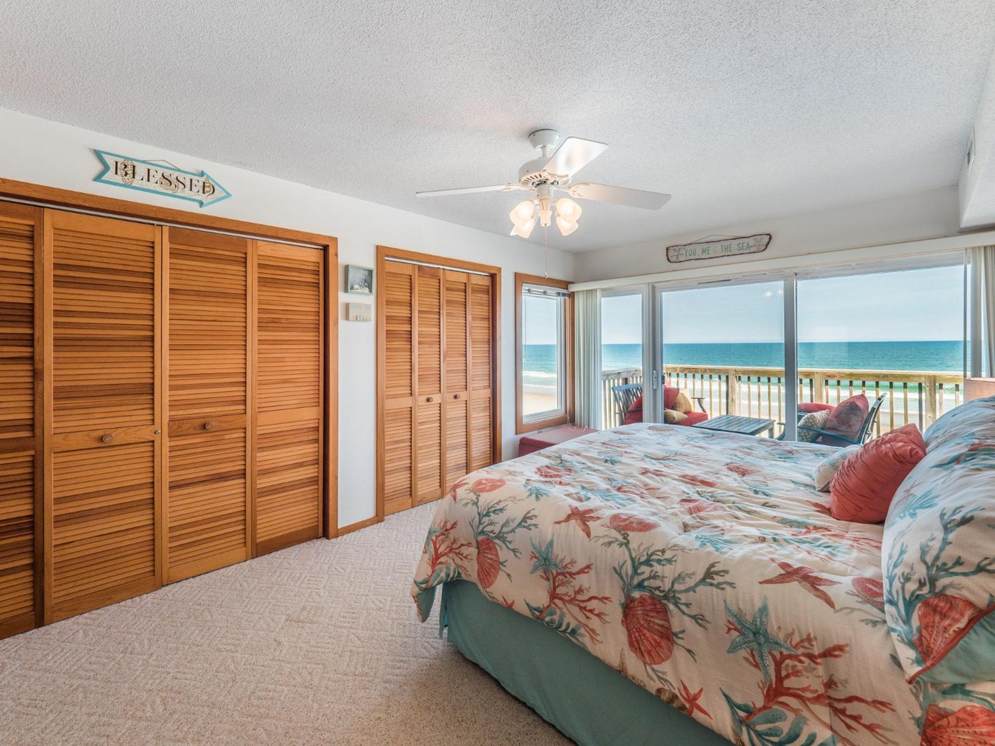 Three-Bedroom Apartment with Ocean View photo 1