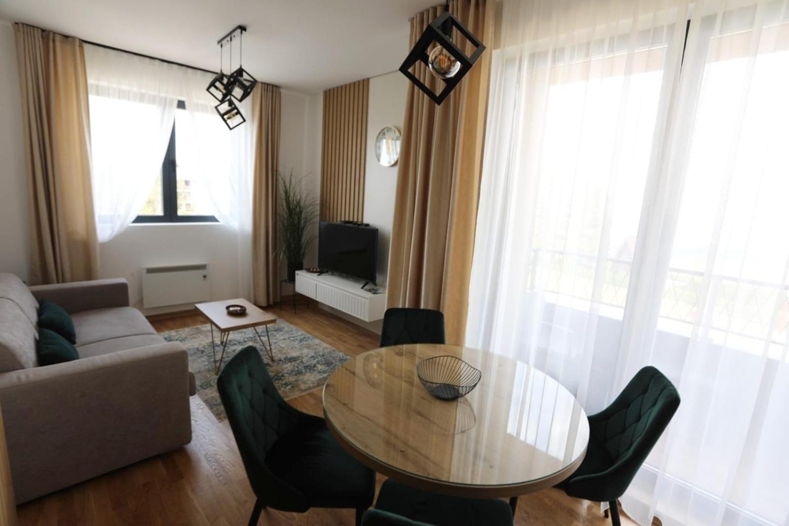 One-Bedroom Apartment photo 3