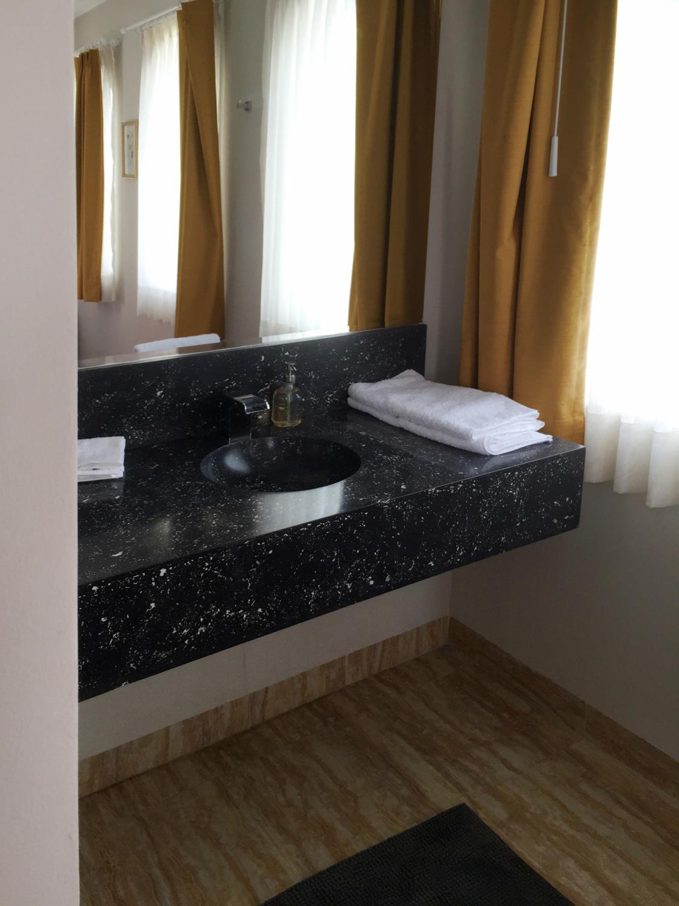 Suite photo 2
