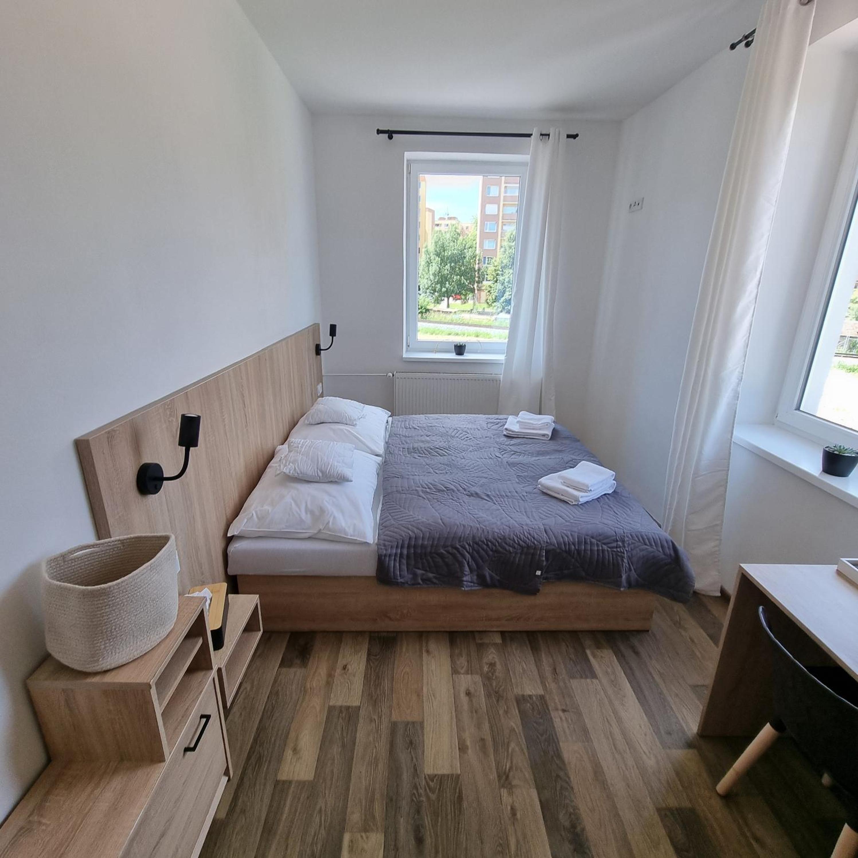 Double or Twin Room with Shared Bathroom photo 1