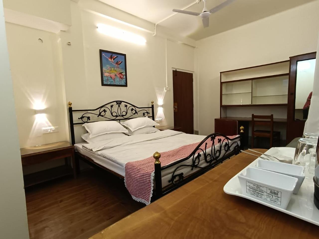 Economy Double Room photo 1