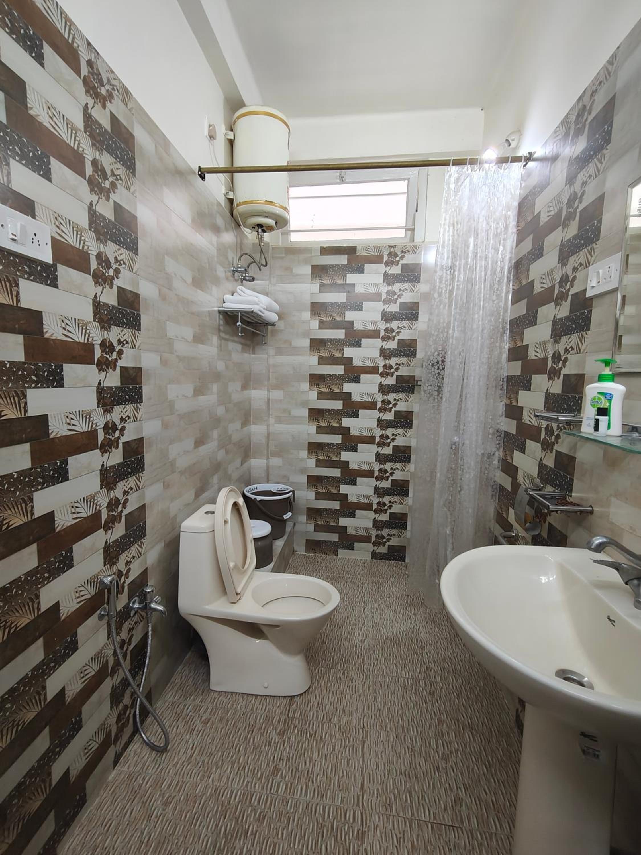 Deluxe Double Room With Extra Bed photo 2