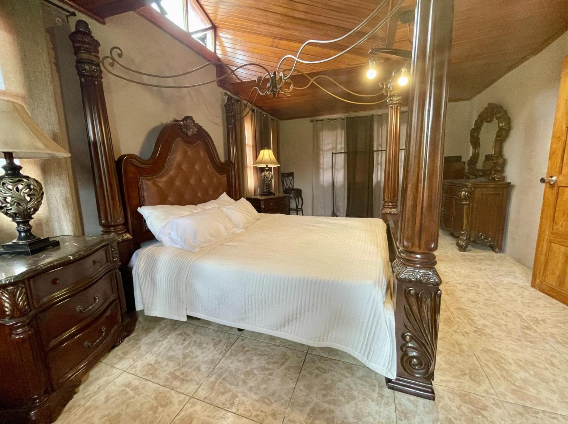 Superior King Room photo 1