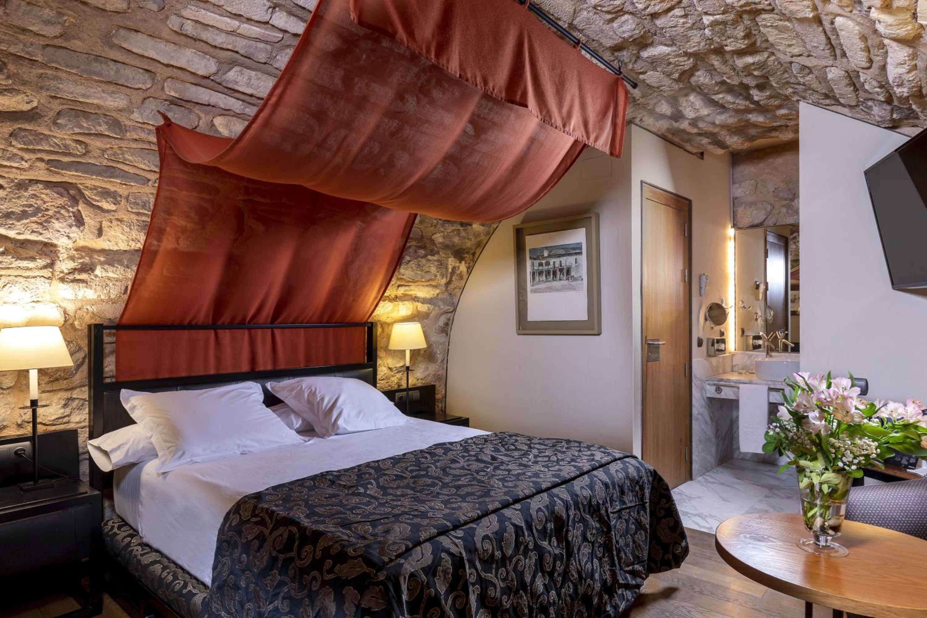 Superior Double Room - Photo 10