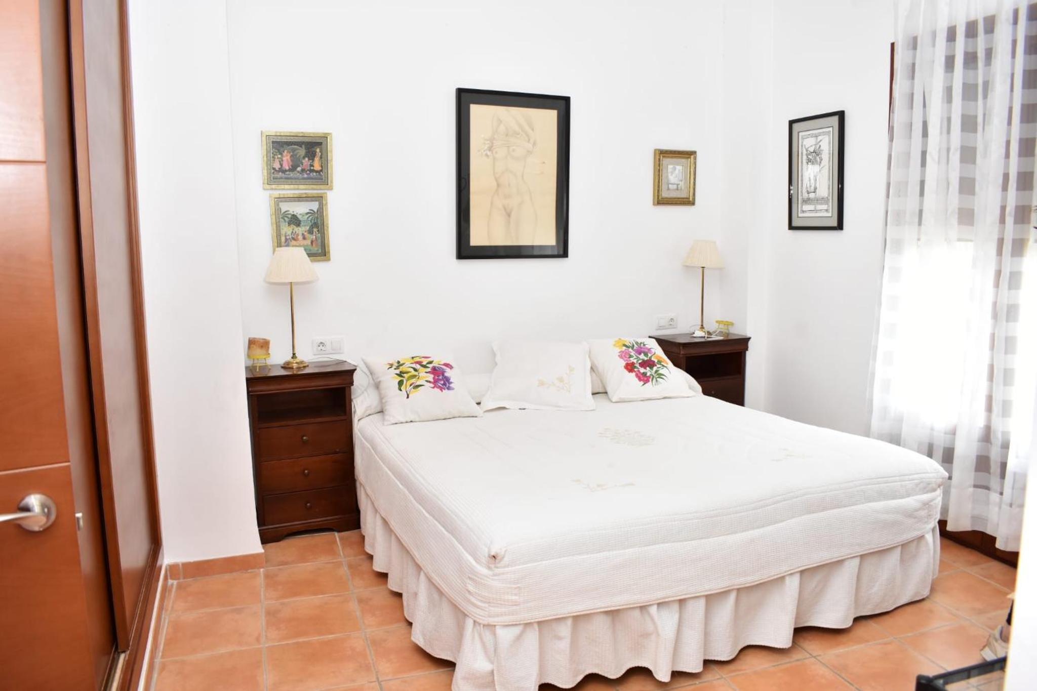Three-Bedroom Apartment - Photo 41