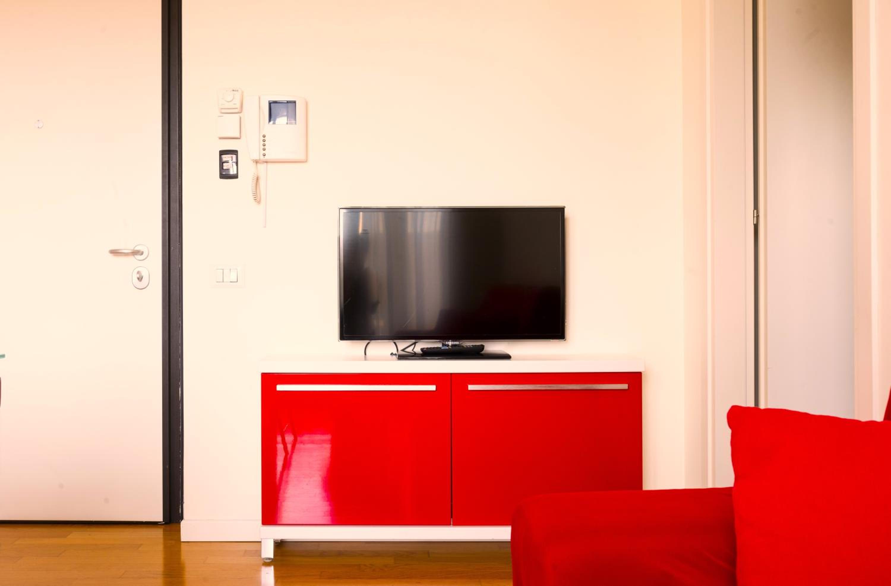 One-Bedroom Apartment with Terrace
