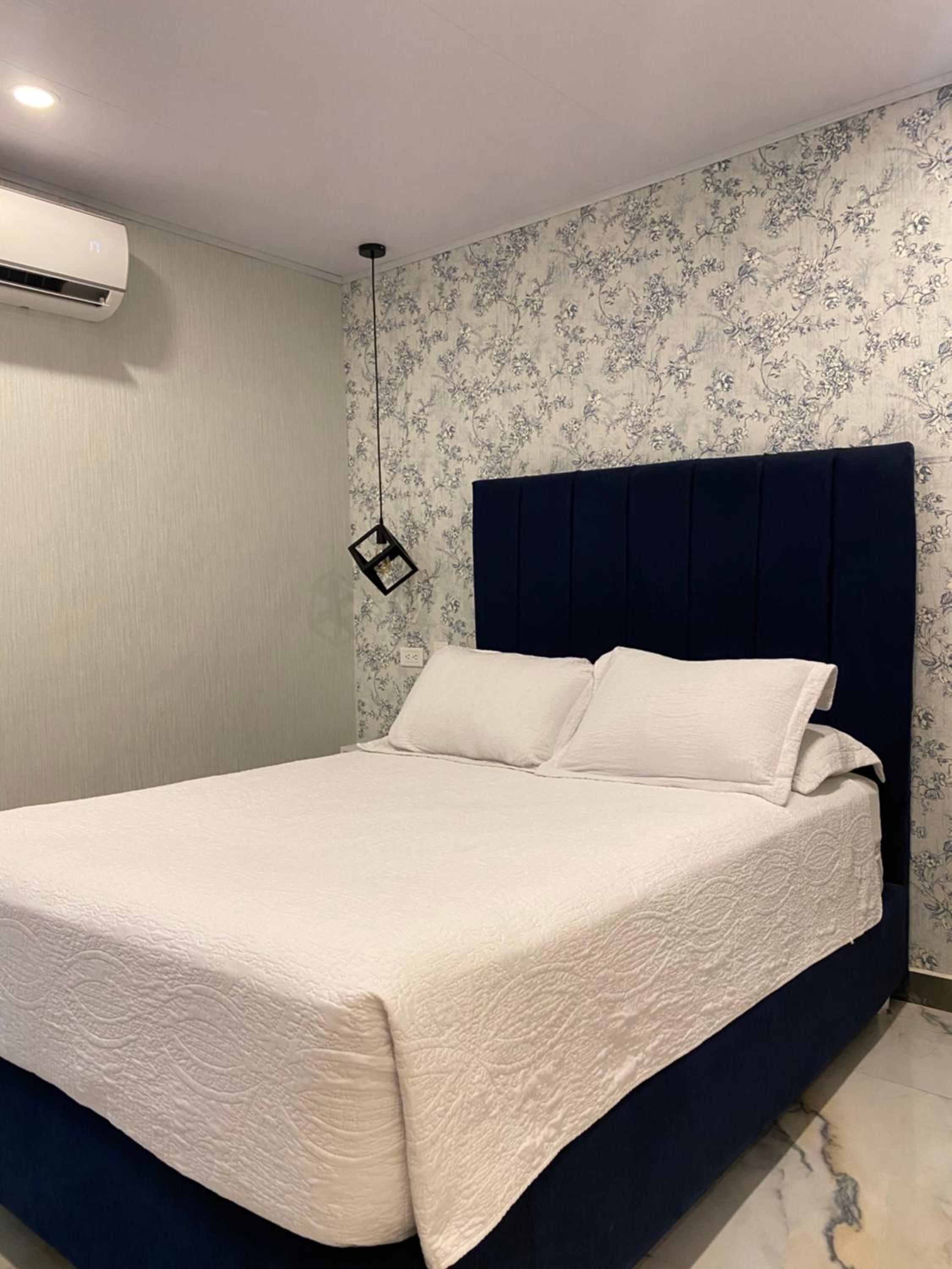 Double Room with Private Bathroom photo 1