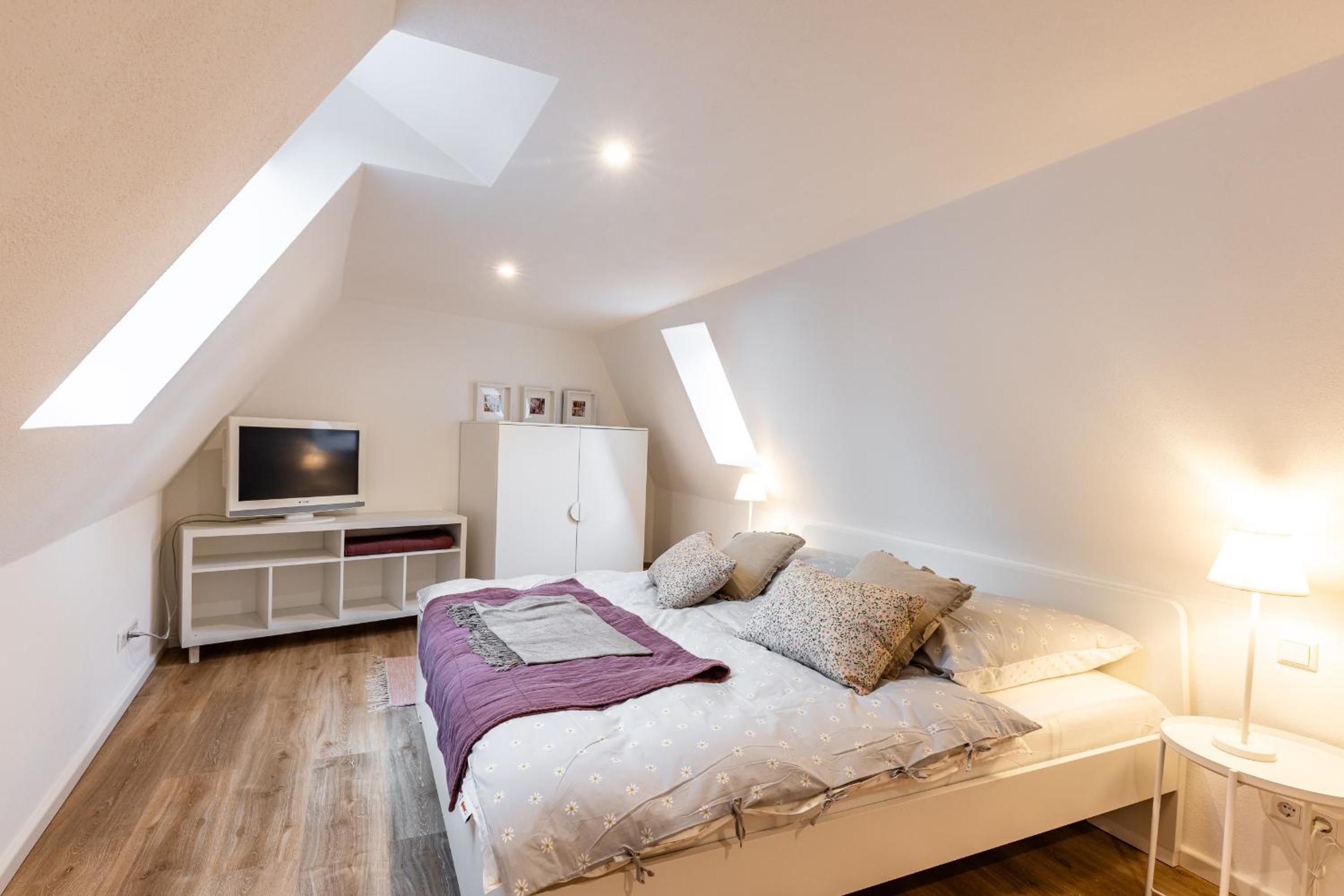 Three-Bedroom Apartment - High Floor photo 3