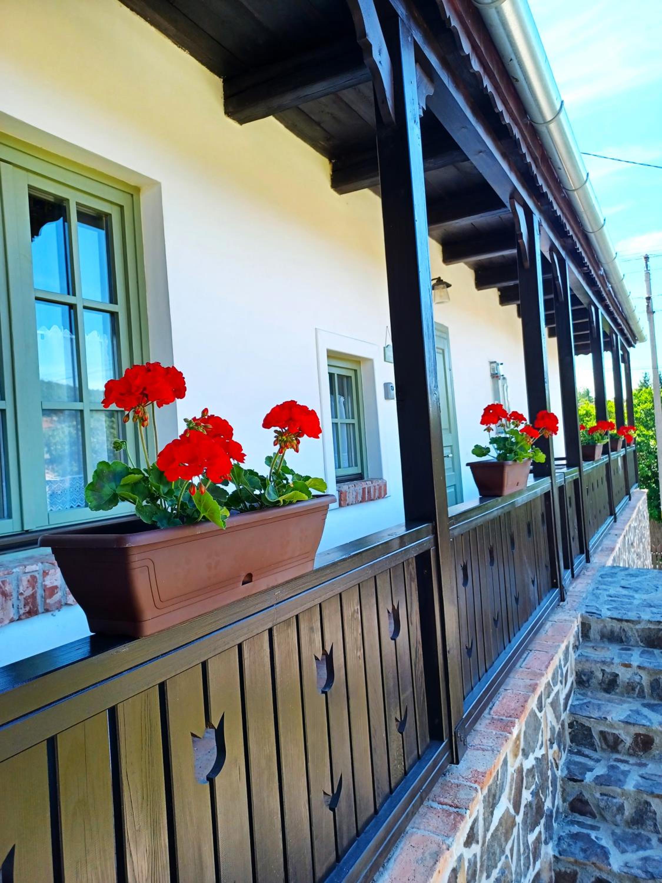 Two-Bedroom Apartment with Garden View photo 2