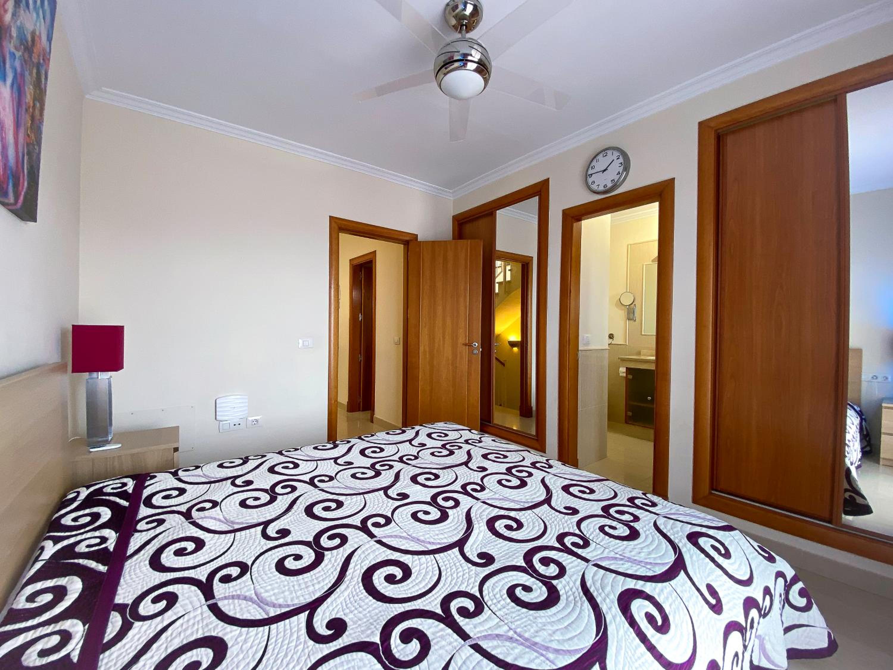 Three-Bedroom Villa photo 2