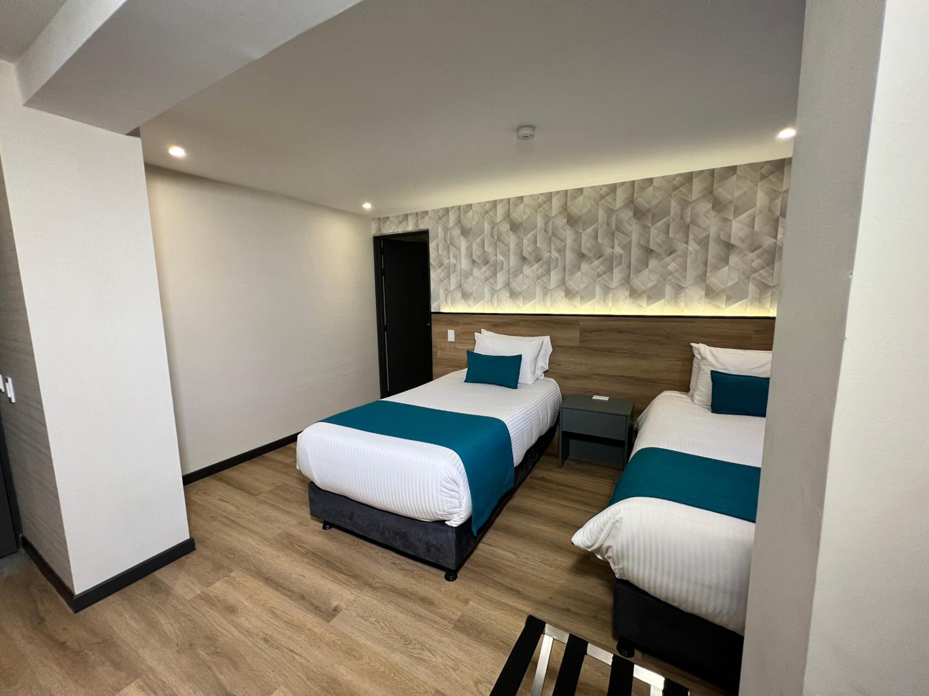 Deluxe Twin Room photo 3