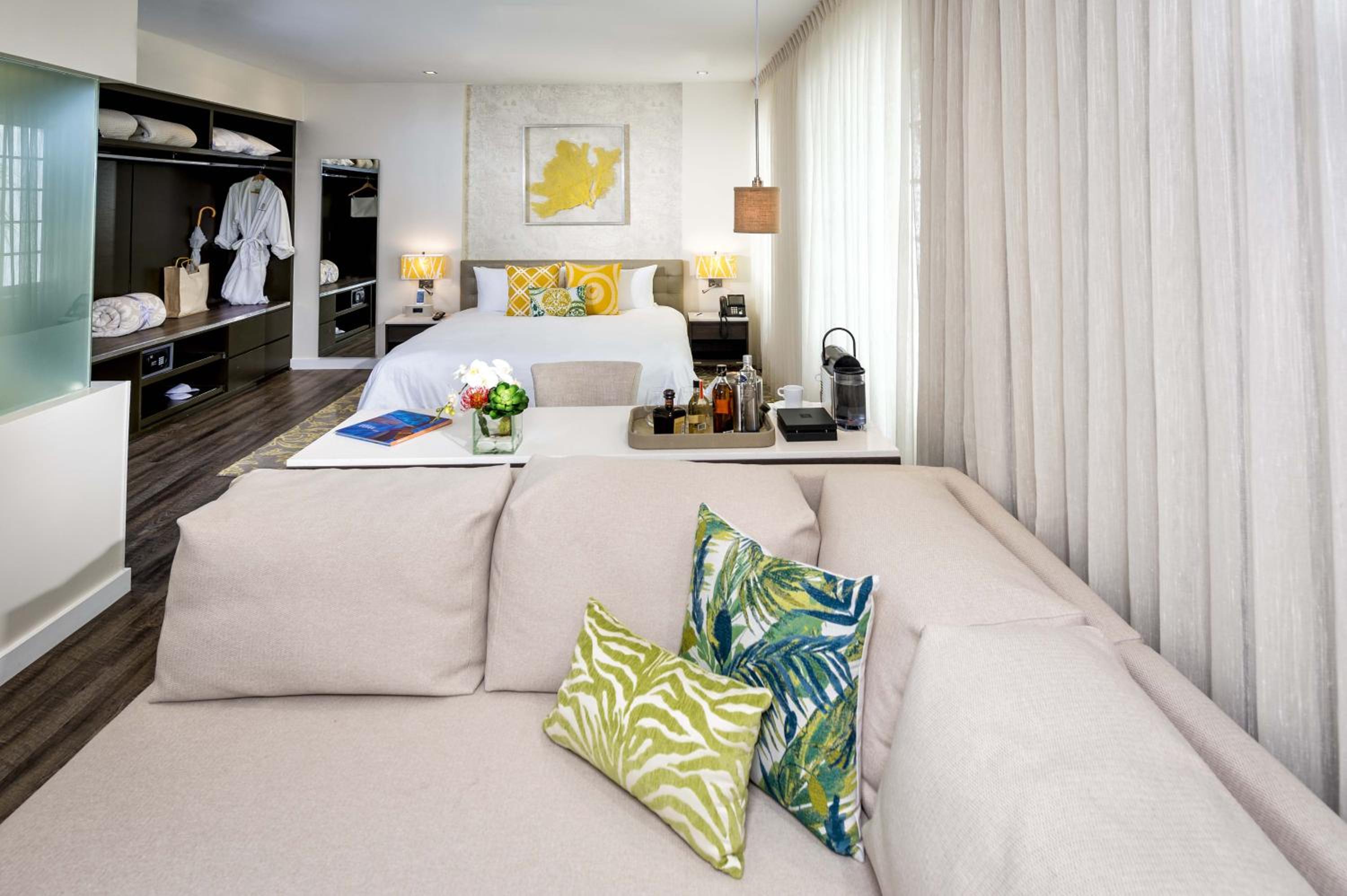 Deluxe Suite - Photo 28