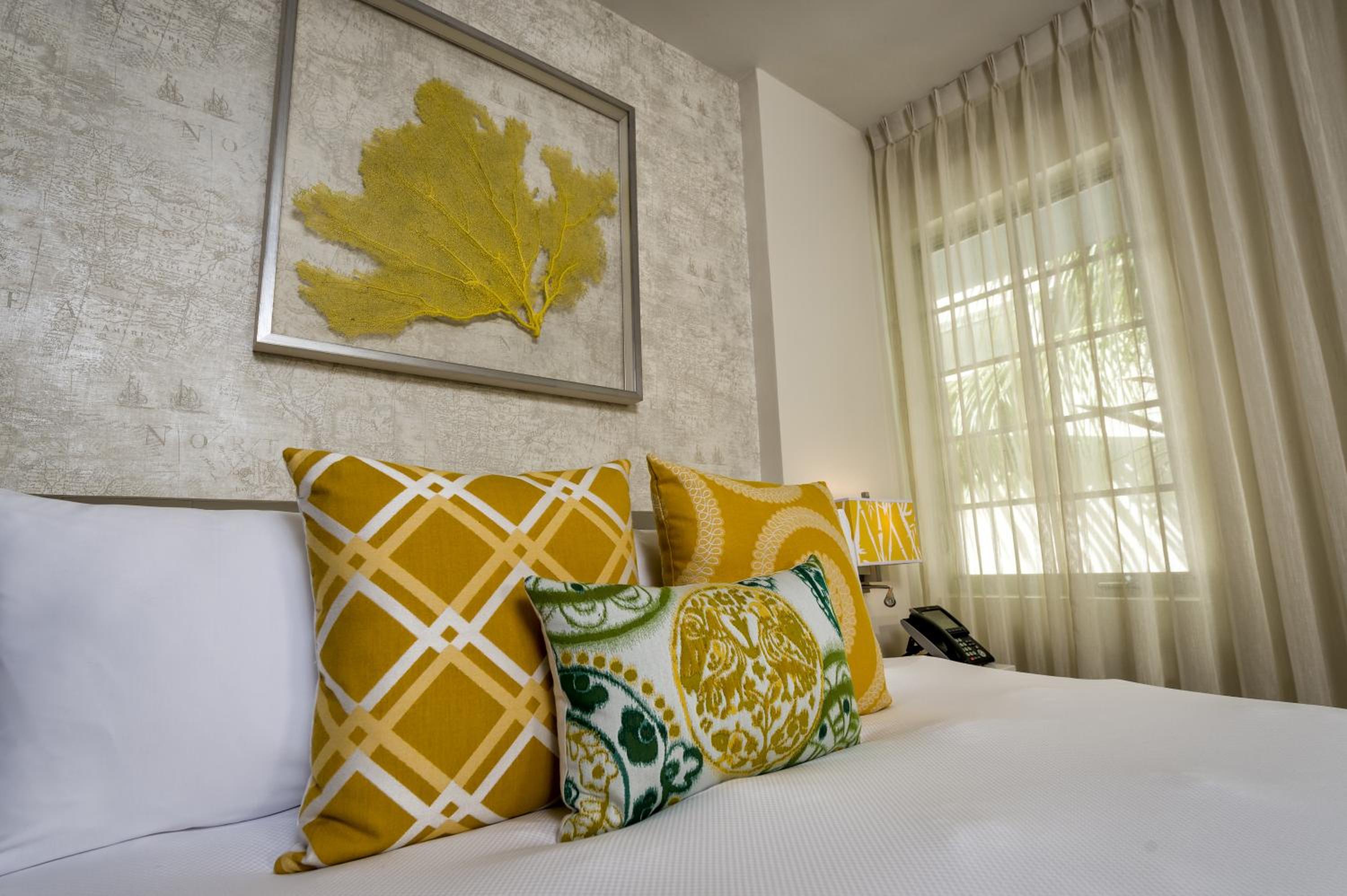 Deluxe Suite - Photo 27