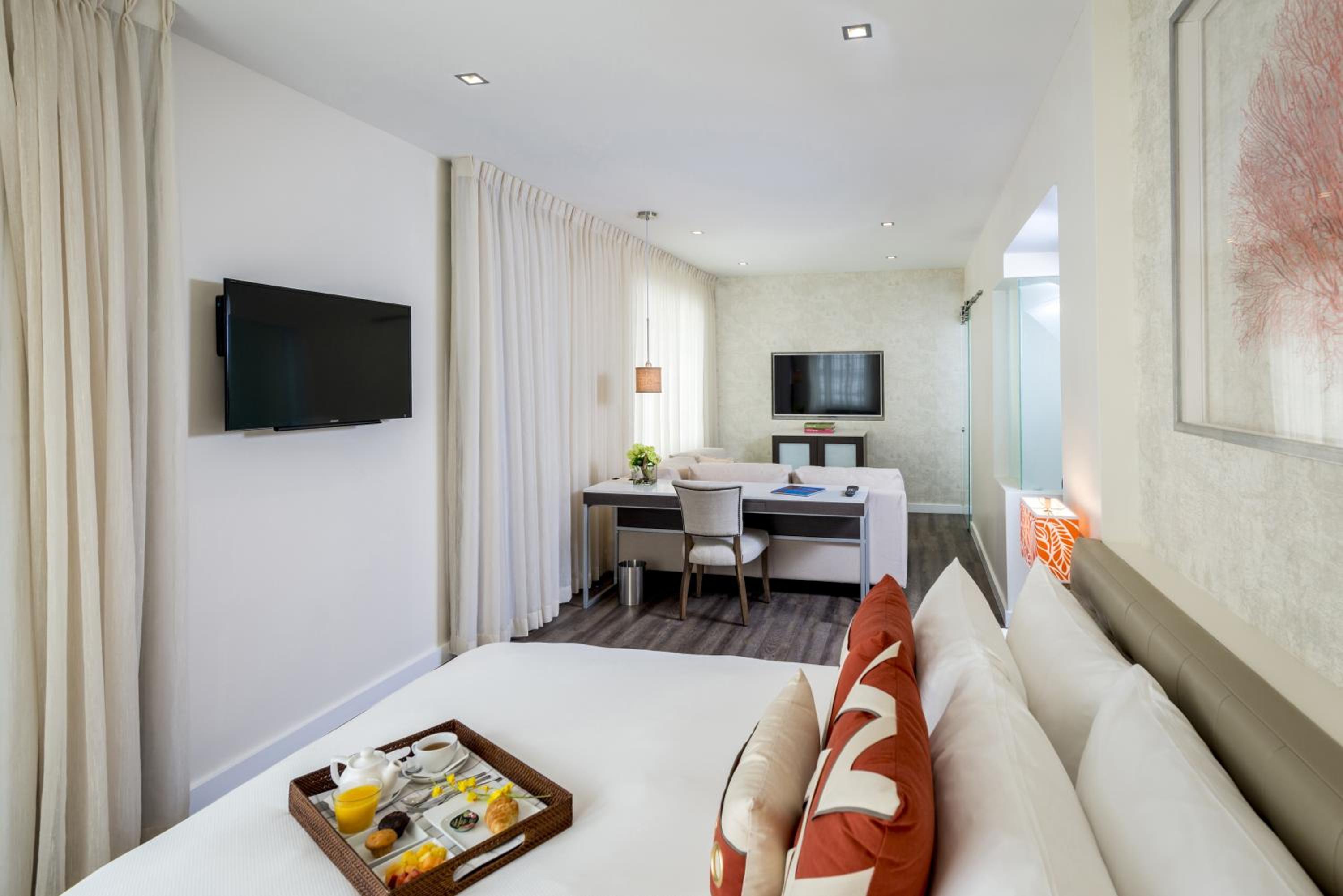 Superior Deluxe Suite - Photo 15