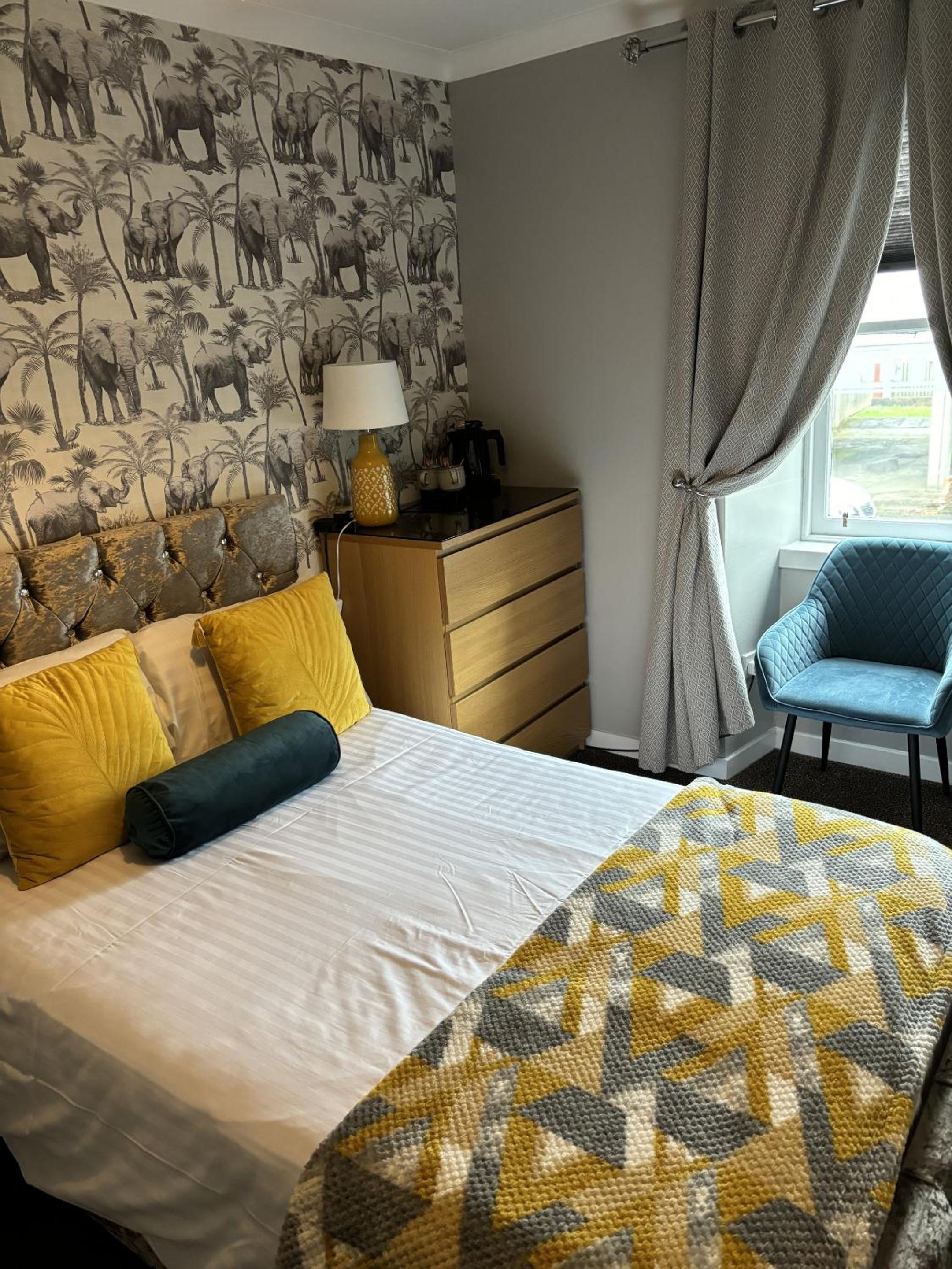 Double Room with Private Bathroom photo 3