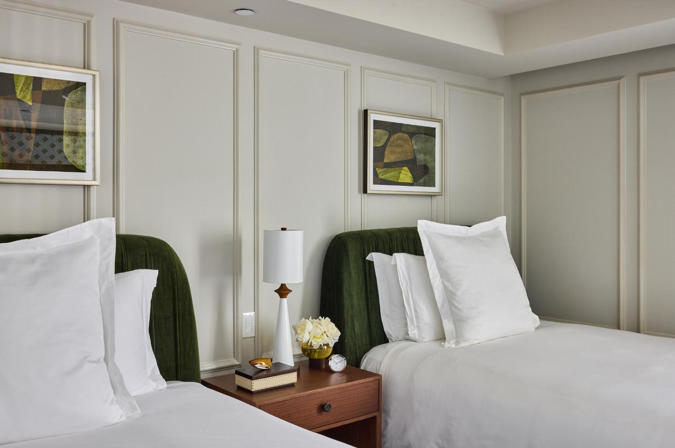 Double Room thumbnail 5