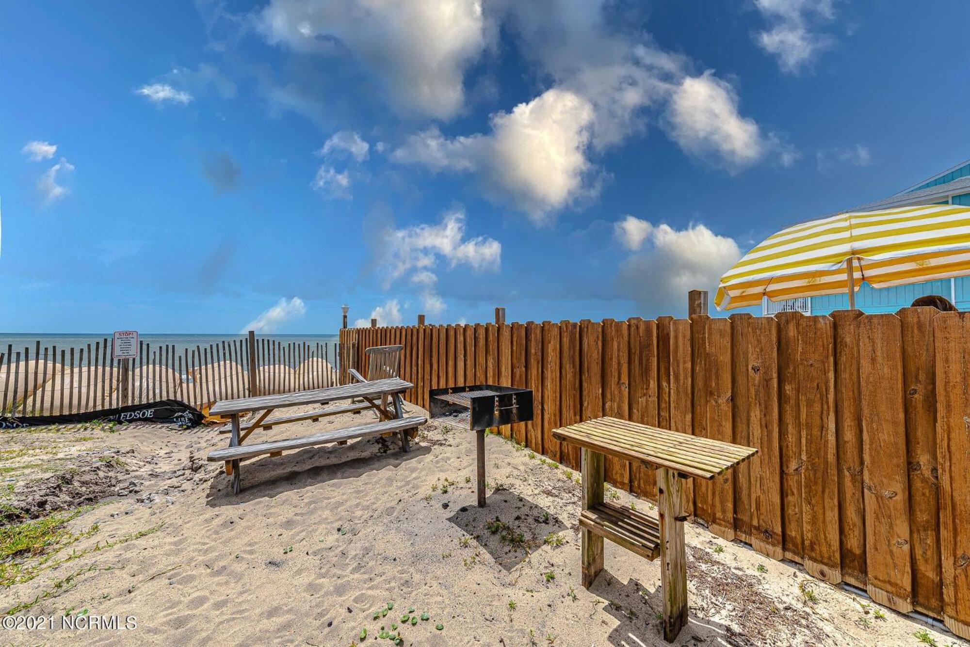 One-Bedroom Apartment with Ocean View photo 3