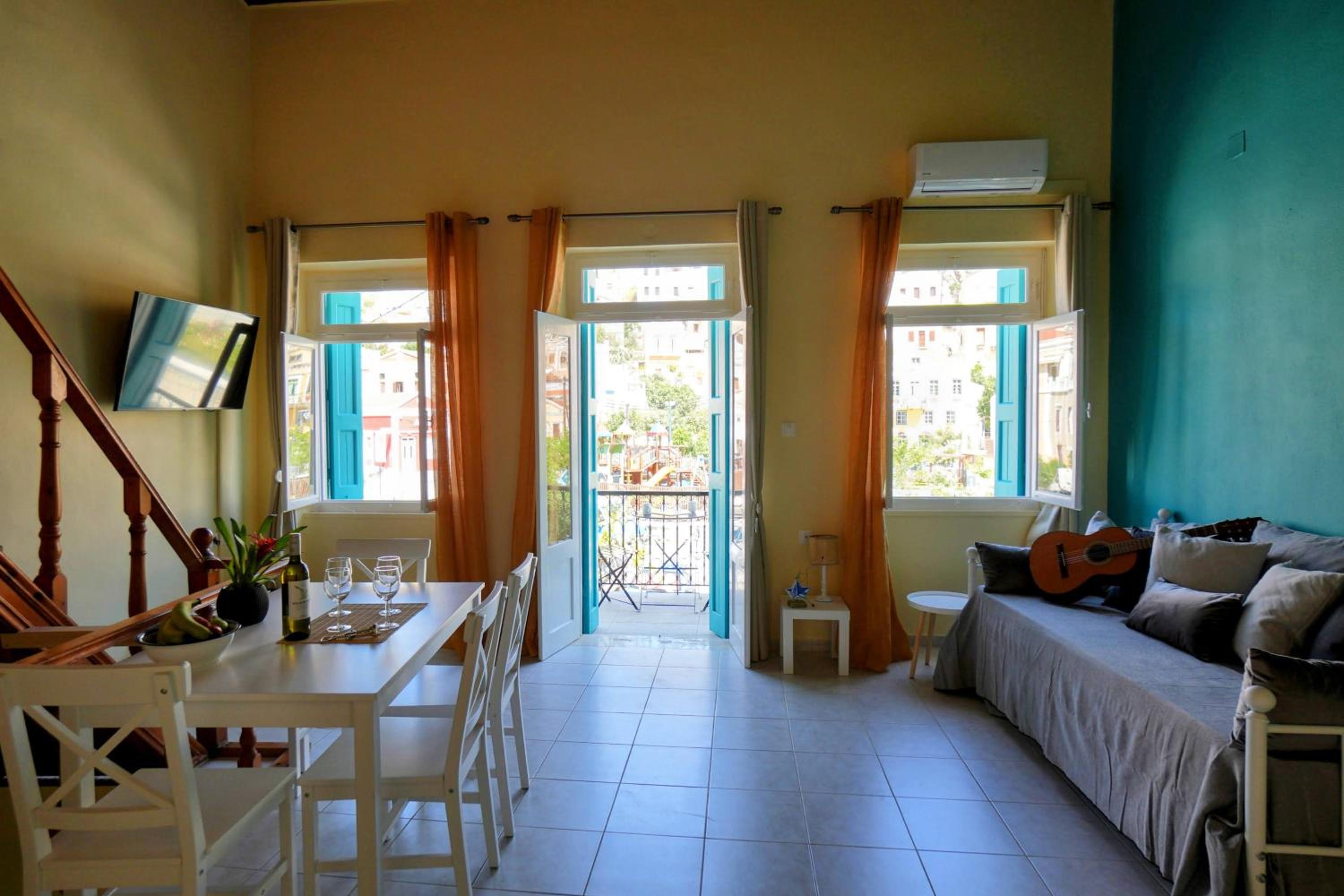 One-Bedroom House photo 1