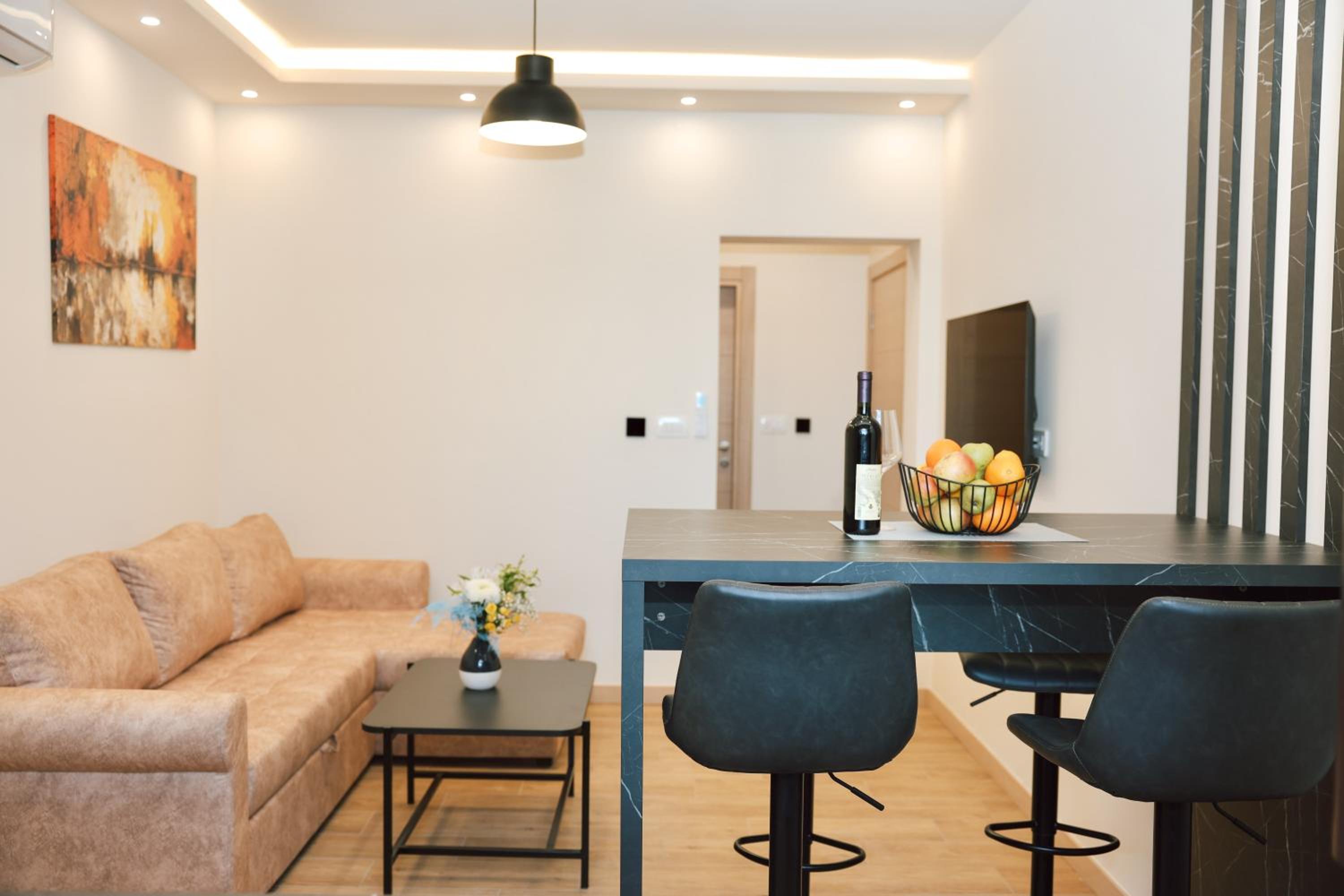 Deluxe One Bedroom Apartment with Balcony