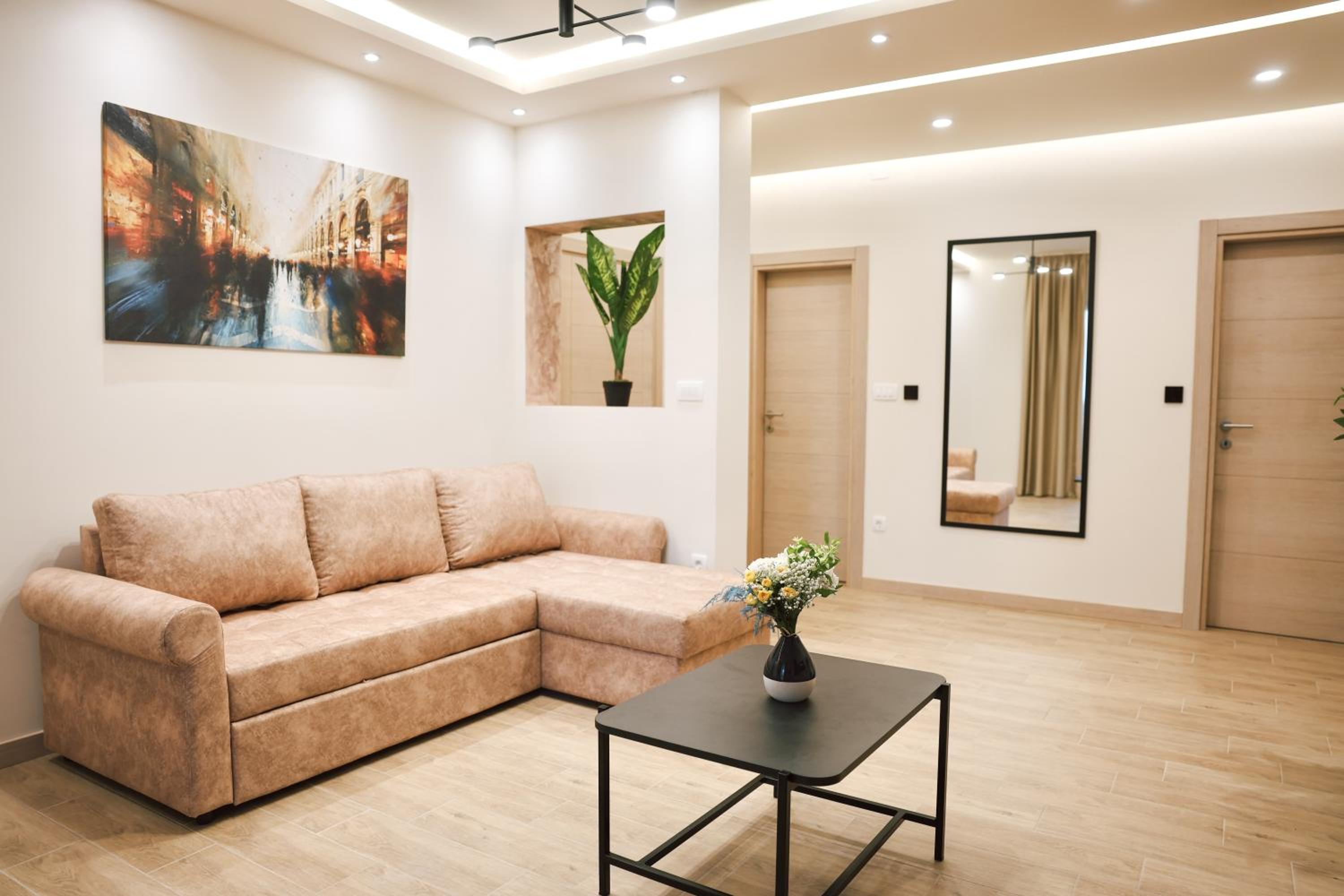 Deluxe One Bedroom Apartment with Terrace