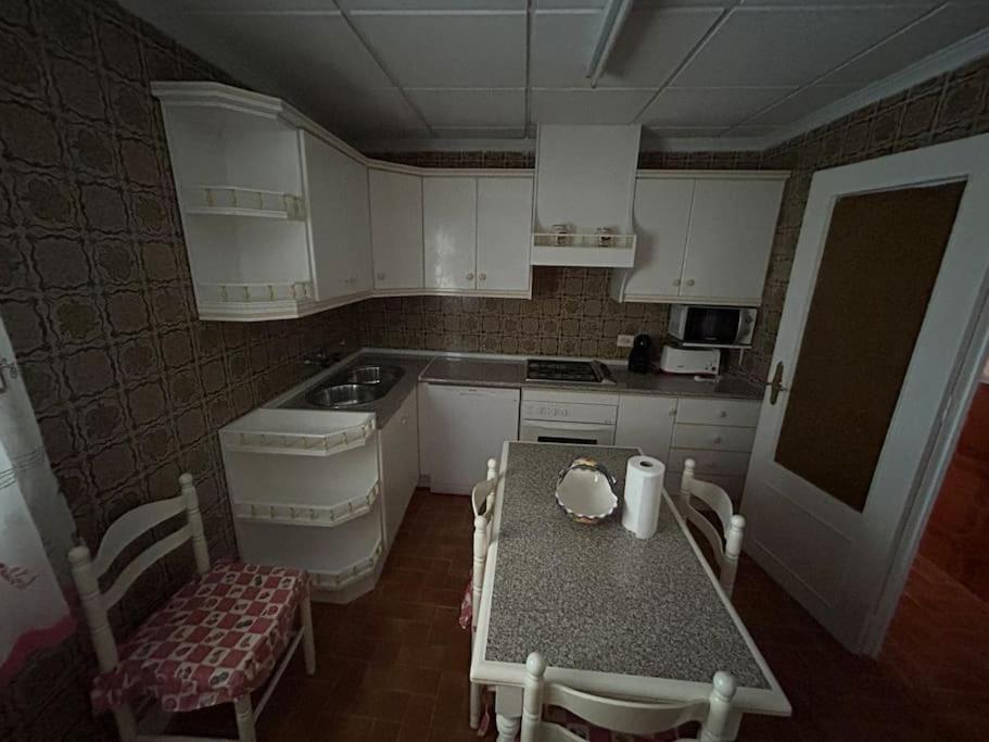 Three-Bedroom House photo 2