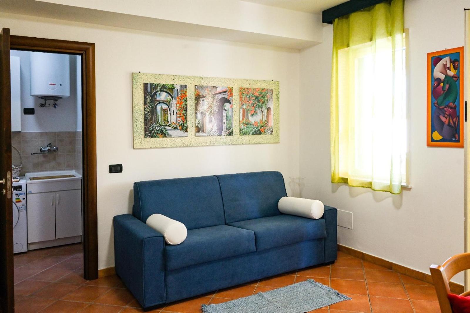 One-Bedroom Apartment