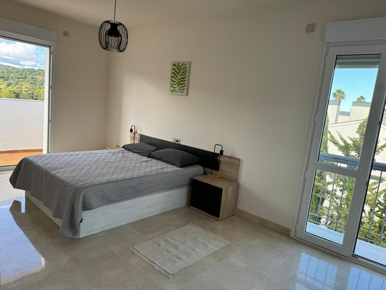 Casa de cuatro habitaciones