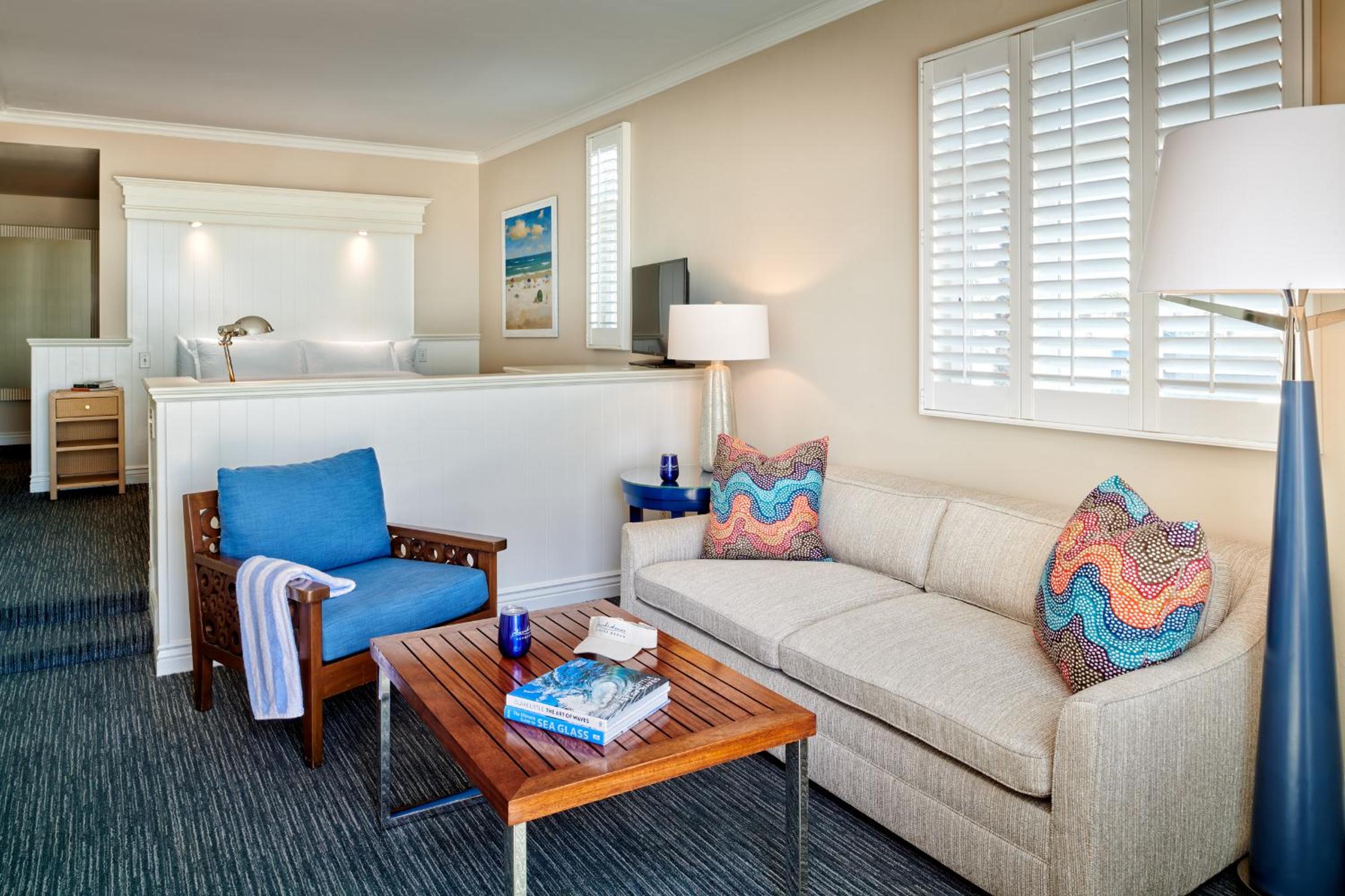 Ocean View Suite - Photo 5