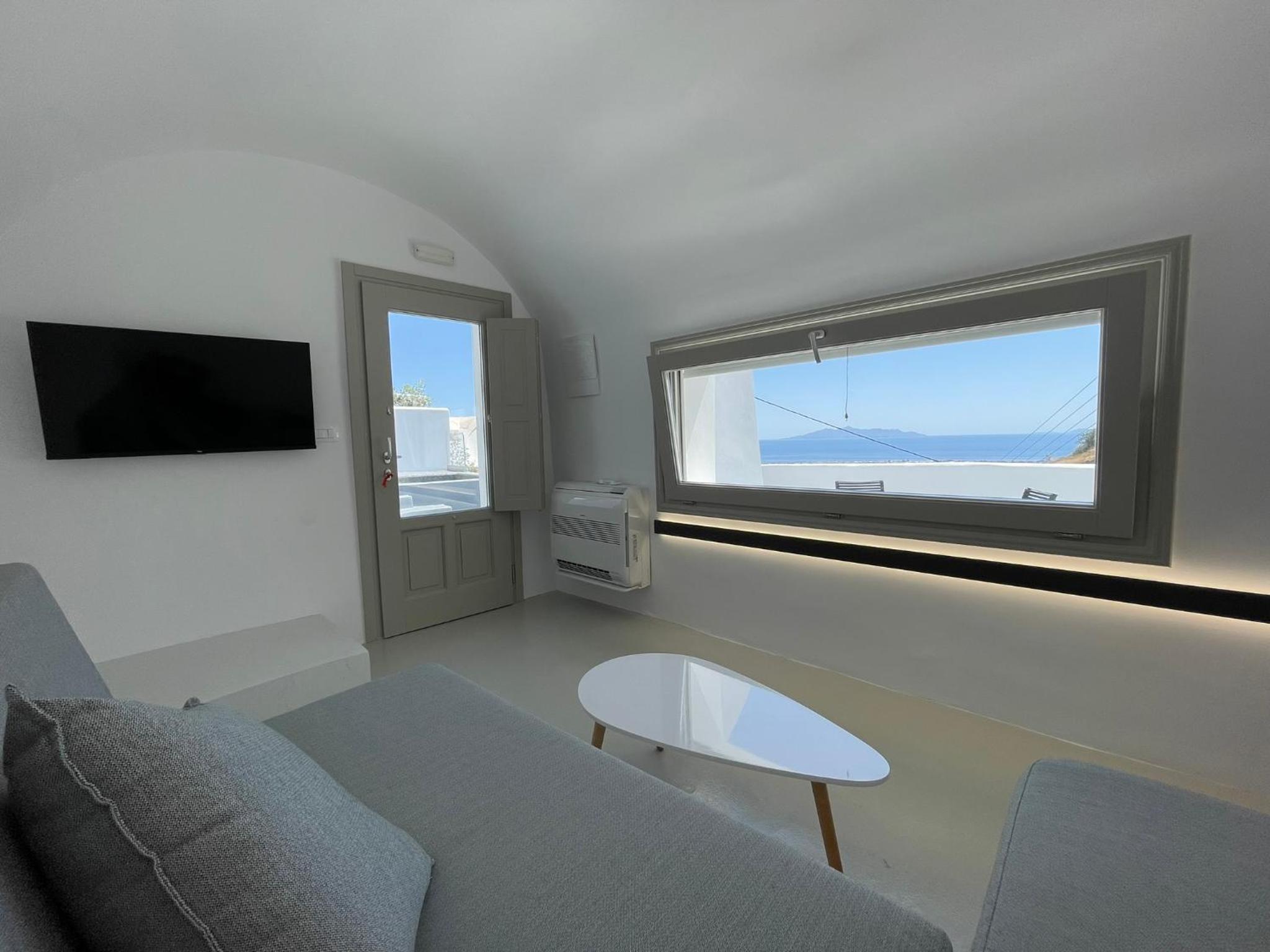 One-Bedroom House photo 1