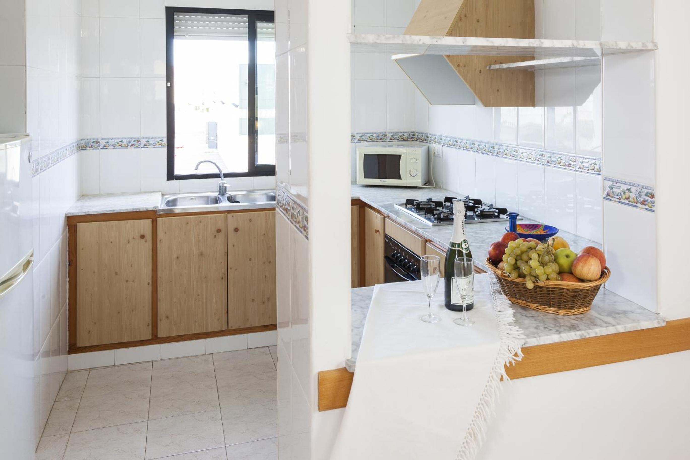 Superior Two-Bedroom Apartment with Parking (4 Adults + 2 Children), photo 6