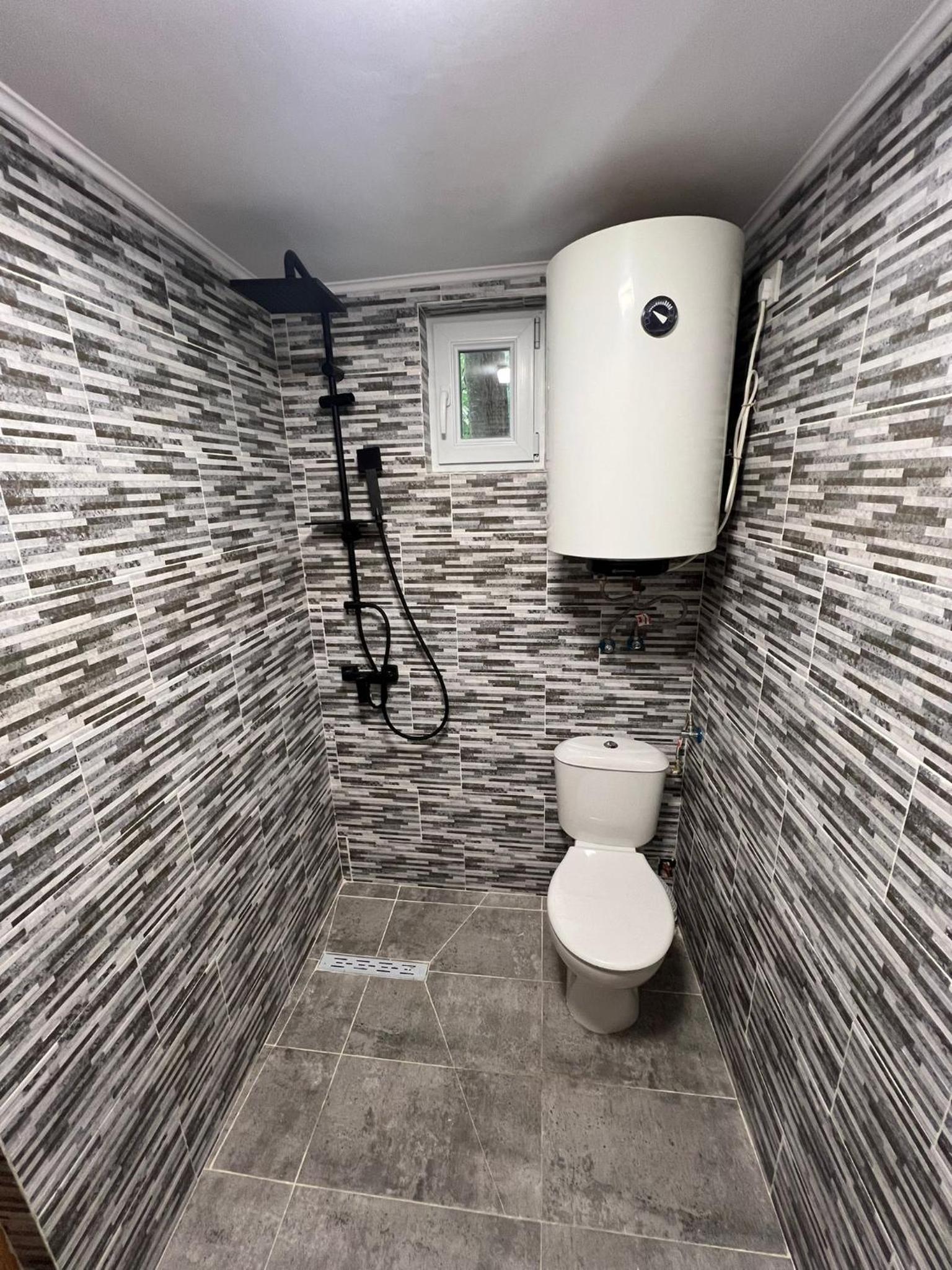 Double Room with Private Bathroom photo 2