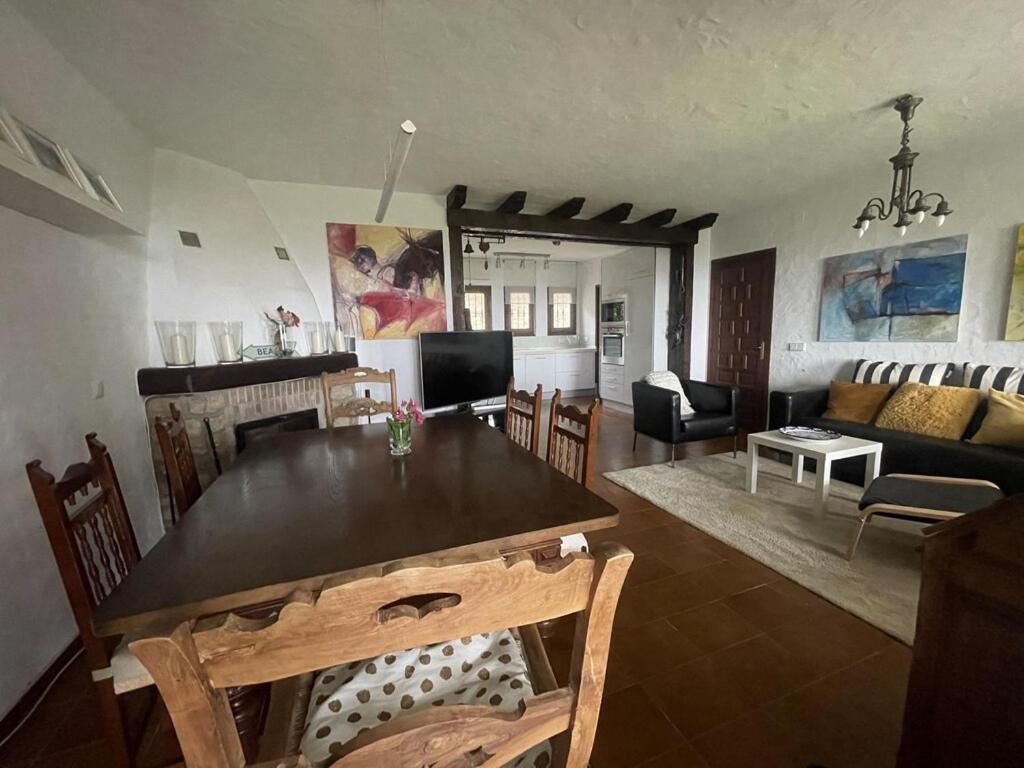 Villa de Tres Habitaciones