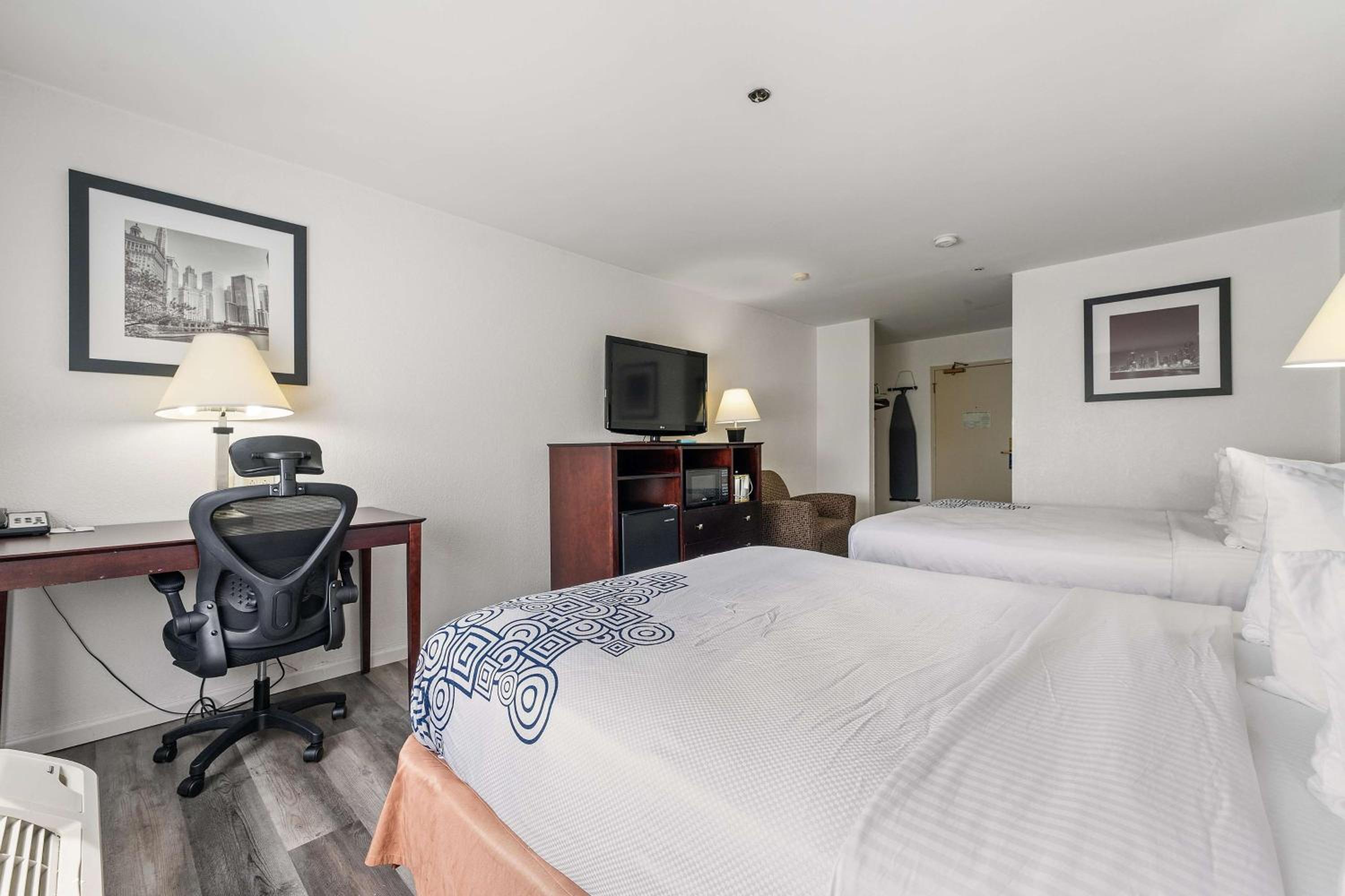 Standard Two Queen Bed Room - Photo 1