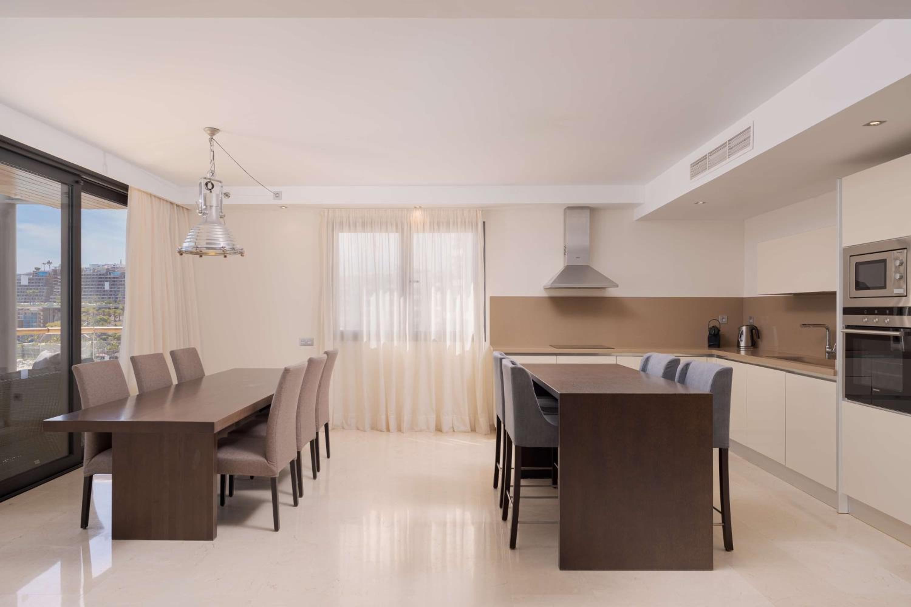 Premium Suite- 3 Bedroom & Sea View - Photo 10