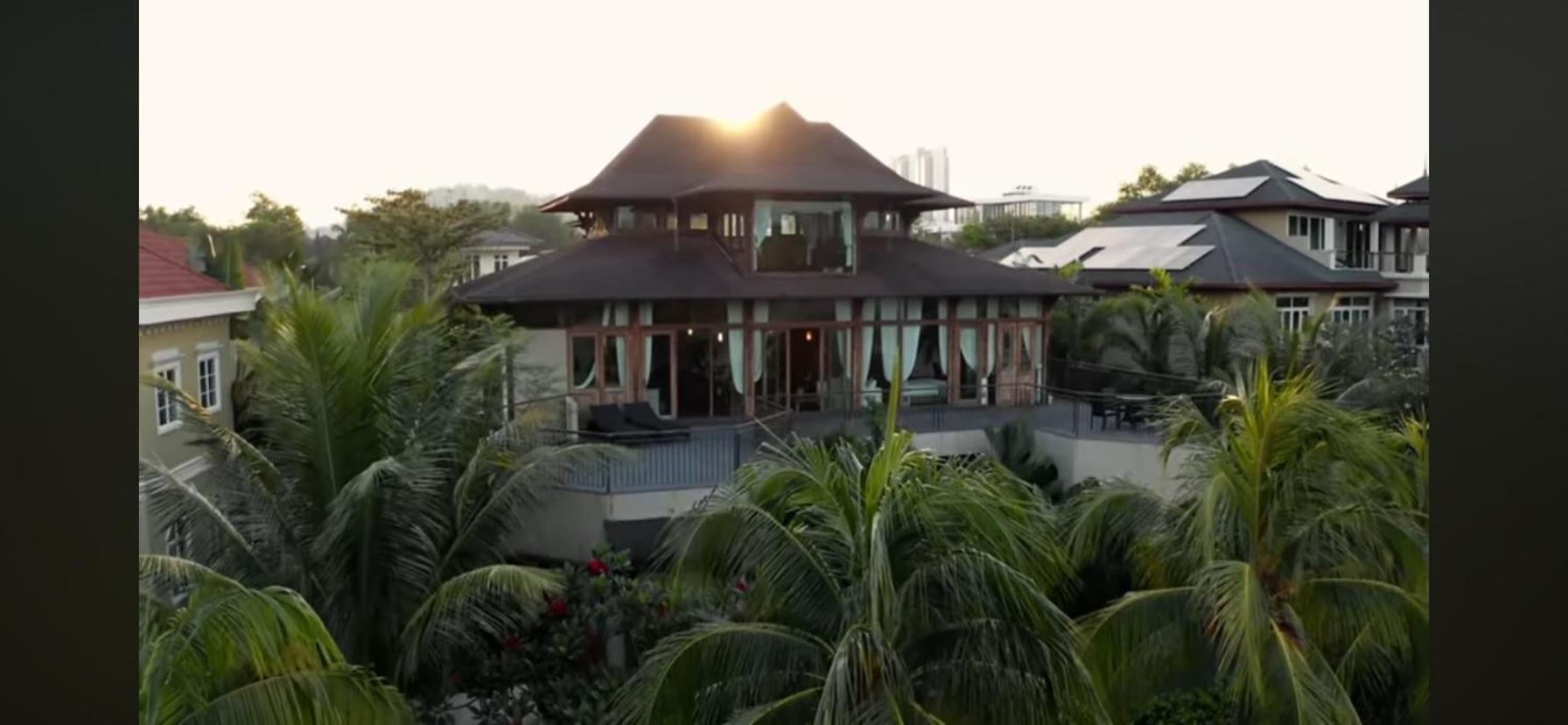 Villa photo 1