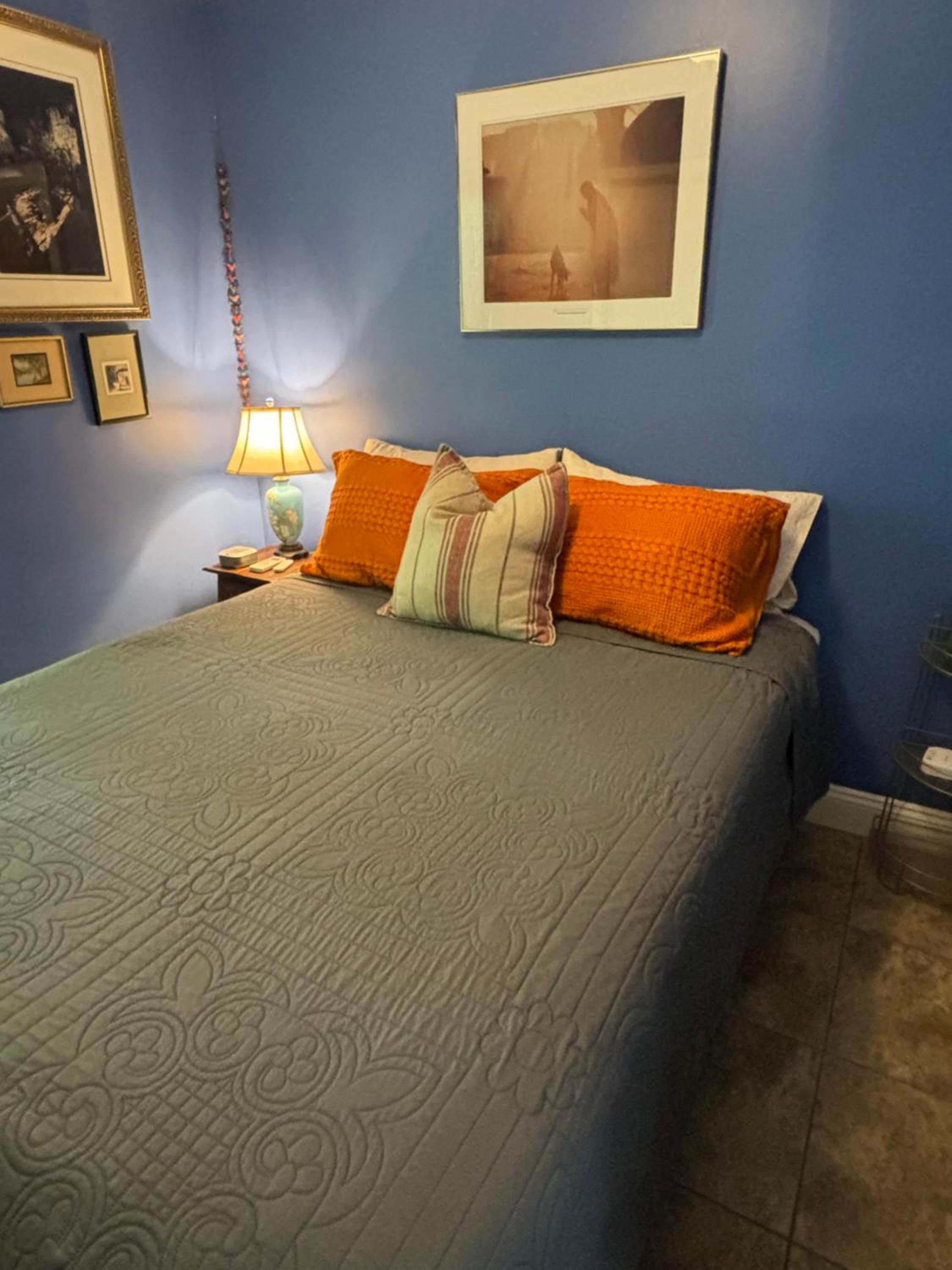 One-Bedroom House photo 1