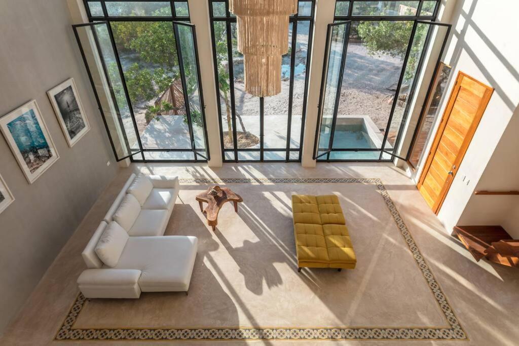 Three-Bedroom Villa photo 1