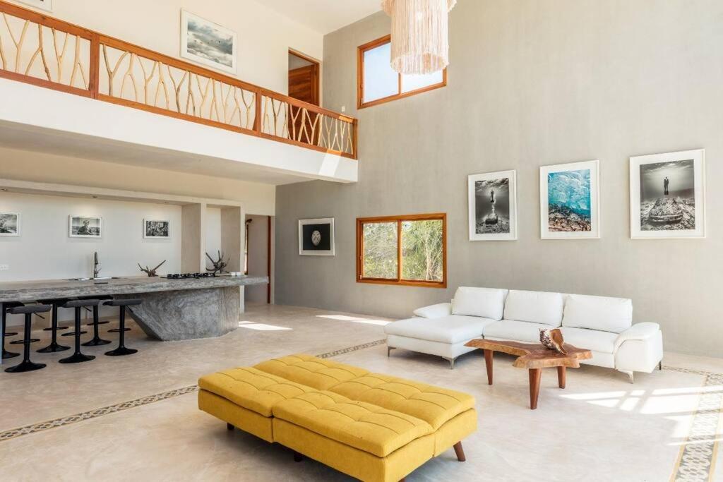 Three-Bedroom Villa photo 2